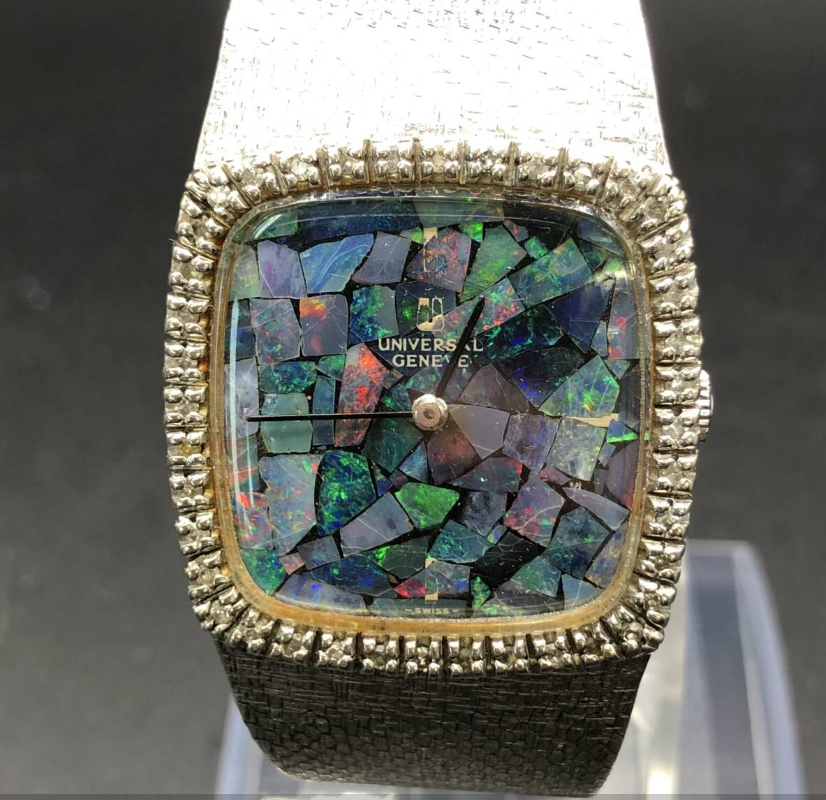 Universal Genève Vintage – Fantasy Opal Dial 40 18k diamonds