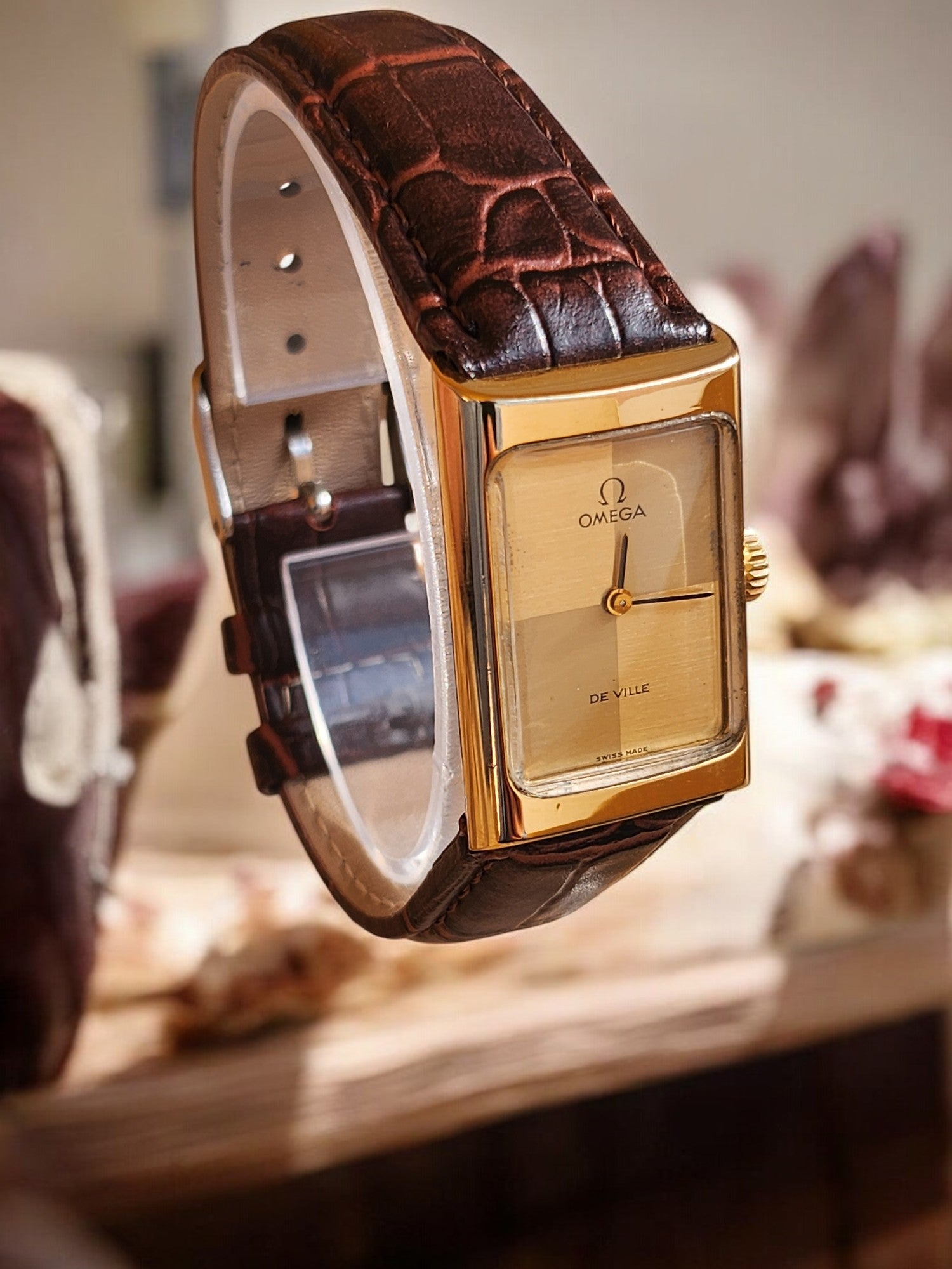 Ville Tank Checkerboard Dial Automatic Movement classic