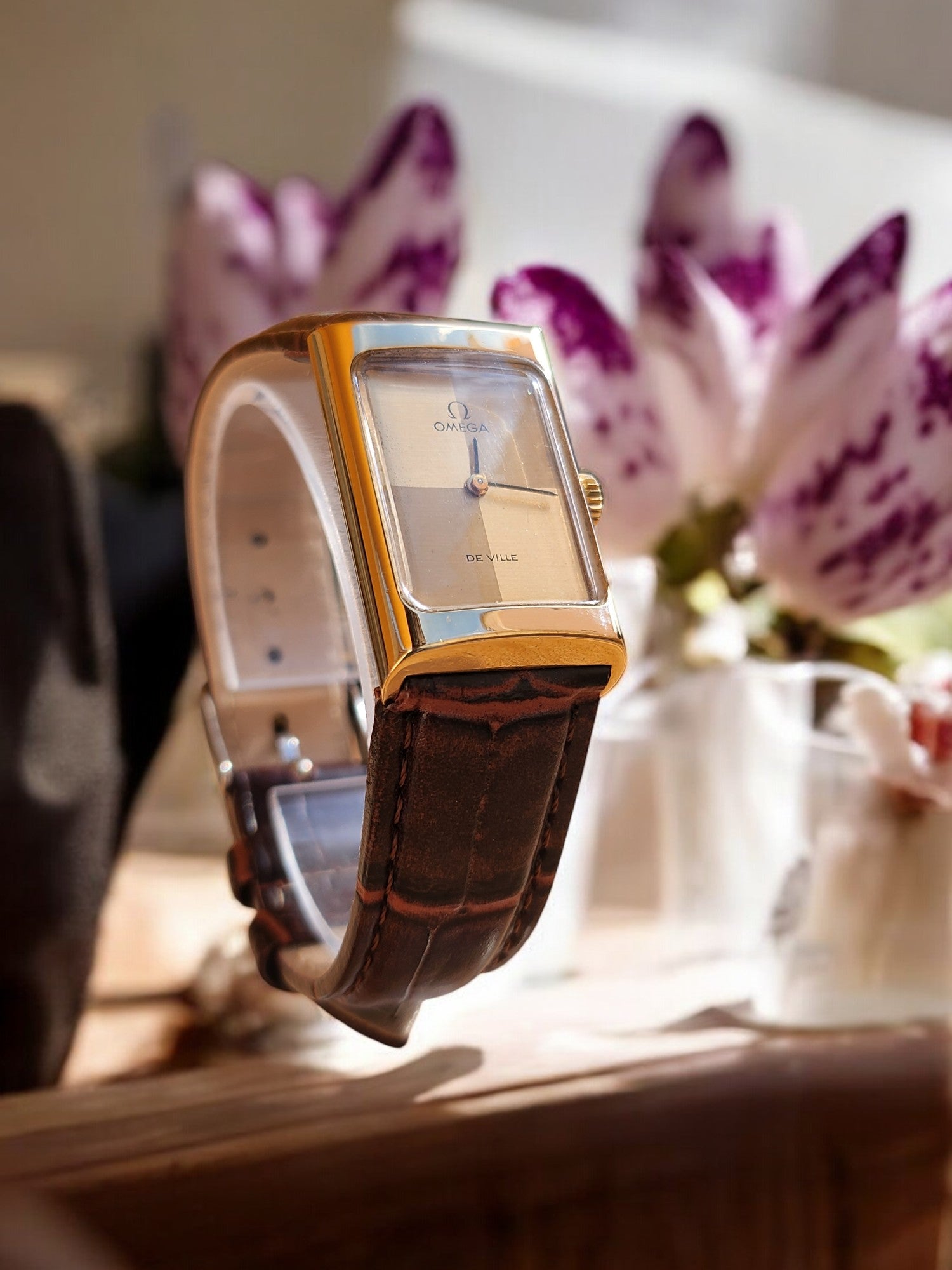 Ville Tank Checkerboard Dial Automatic Movement classic