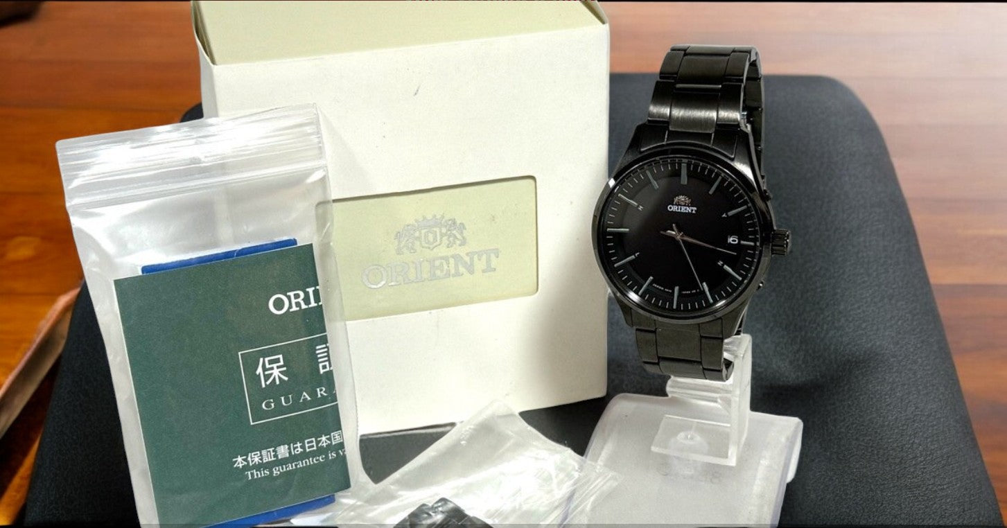 Orient black phantom CONTEMPORALY RADIO CONTROLLED LIGHT CHARGE RN-SE0004B
