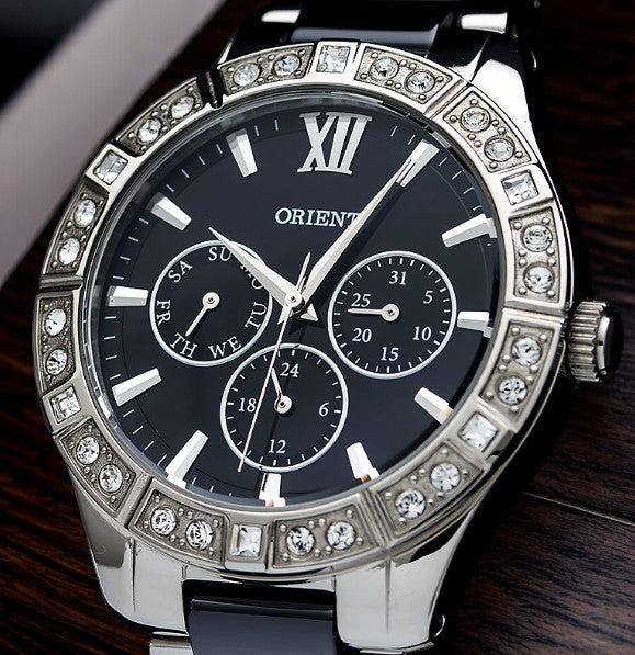 Orient Quartz Crystal Black Dial Unisex Watch Elegância e Versatilidade