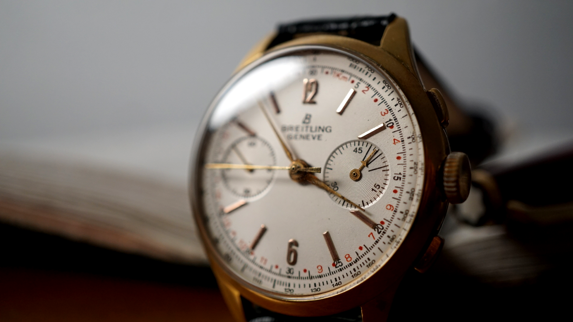 Breitling Snow Ghost – Aviation Heritage with Timeless Elegance