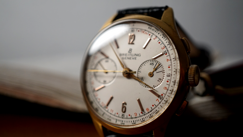 Breitling Snow Ghost – Aviation Heritage with Timeless Elegance