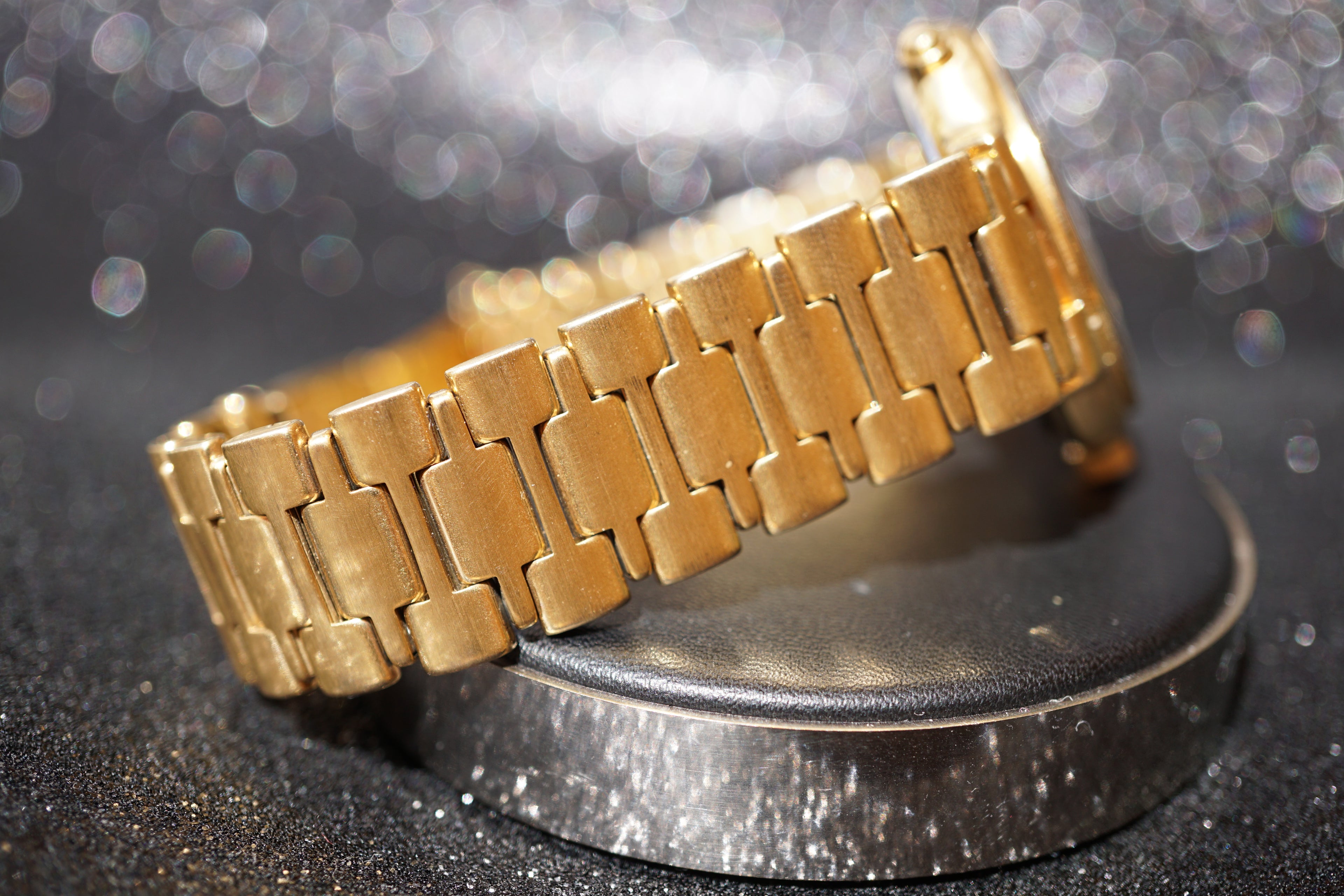 Exclusive Brand New Vintage Seiko SQ  Chronograph – Dancing Hands