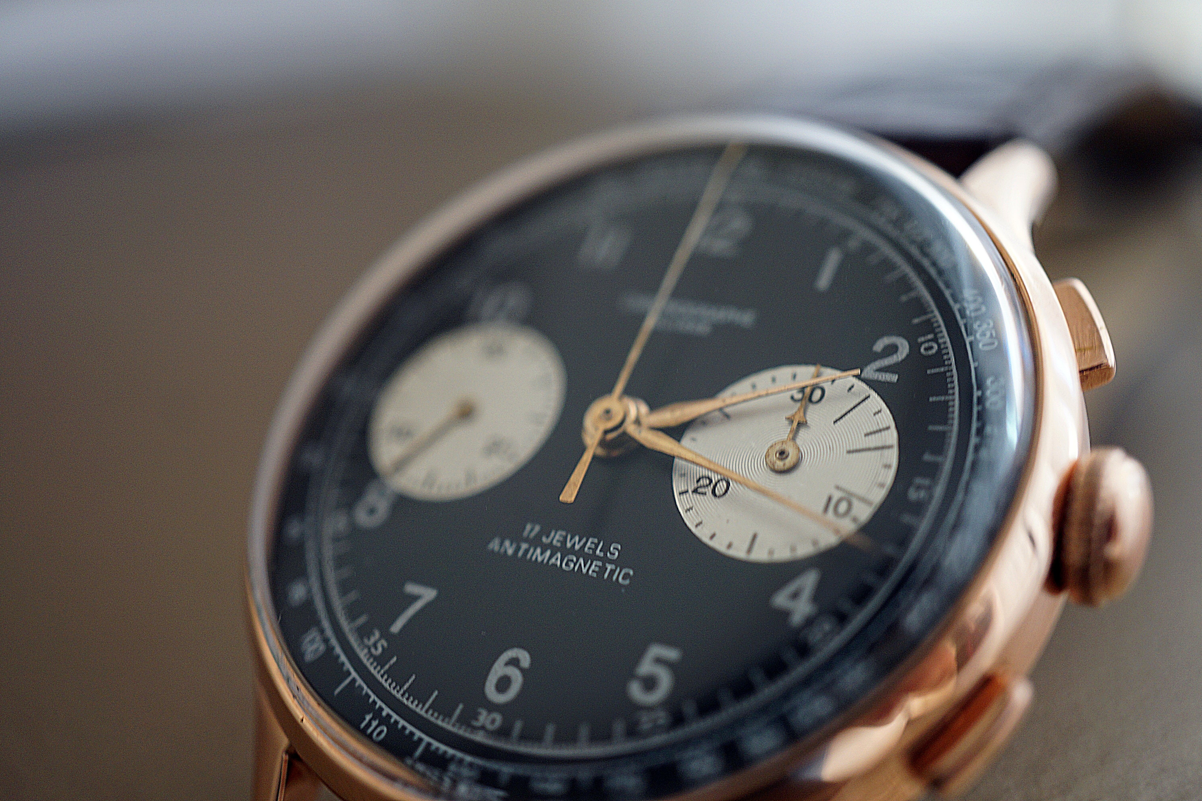 Chronograph Suisse 17 Jewels Antimagnetique panda rose gold