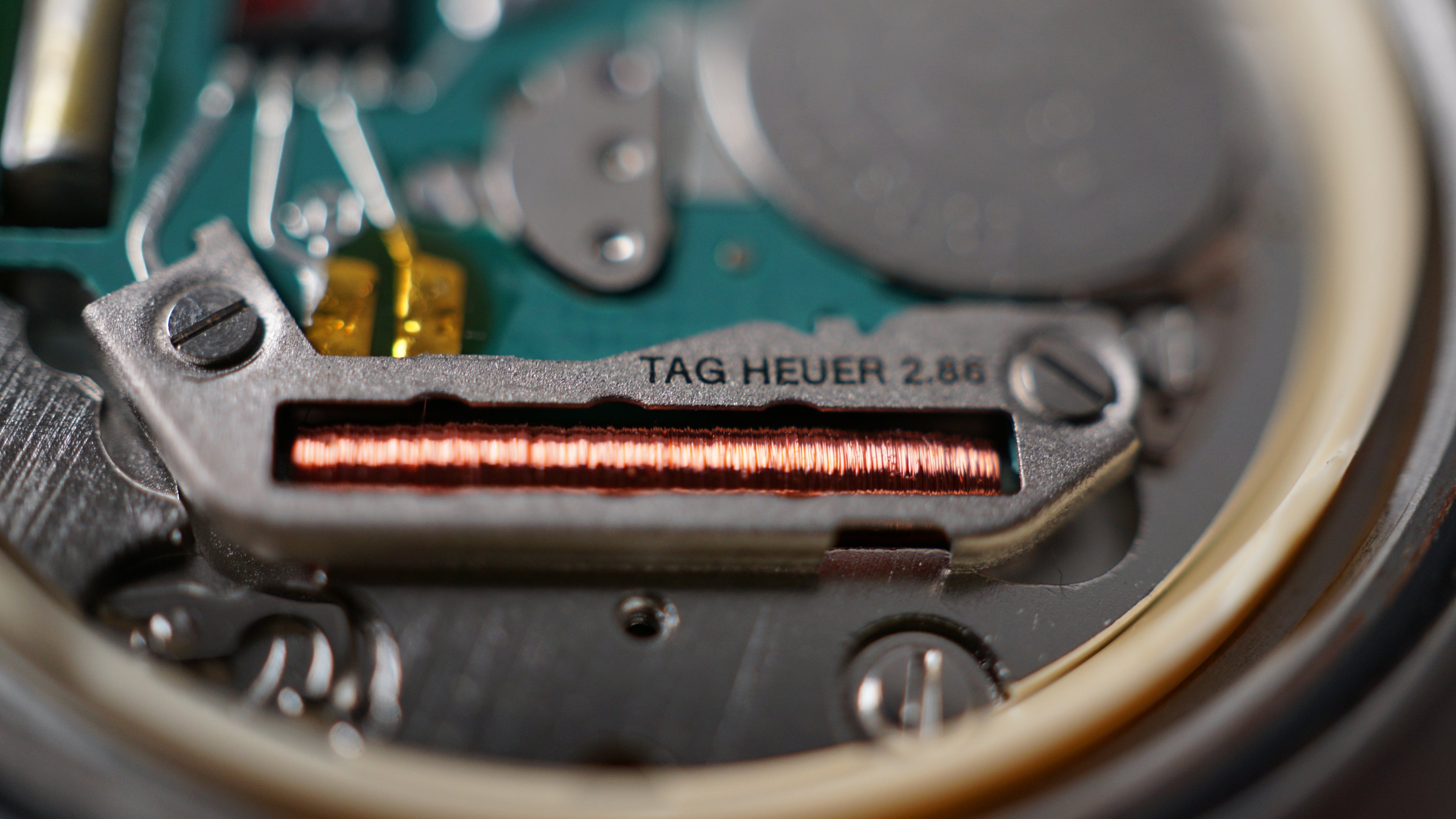 Vintage TAG Heuer 2000 Professional – Black Dial Diver – 200m Diver