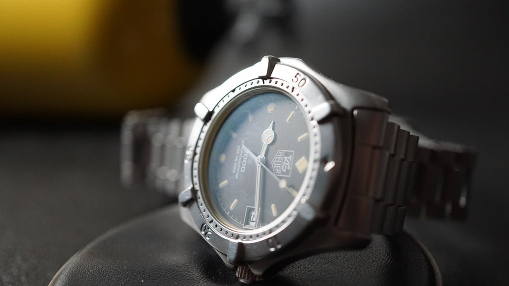 Vintage TAG Heuer 2000 Professional – Black Dial Diver – 200m Diver