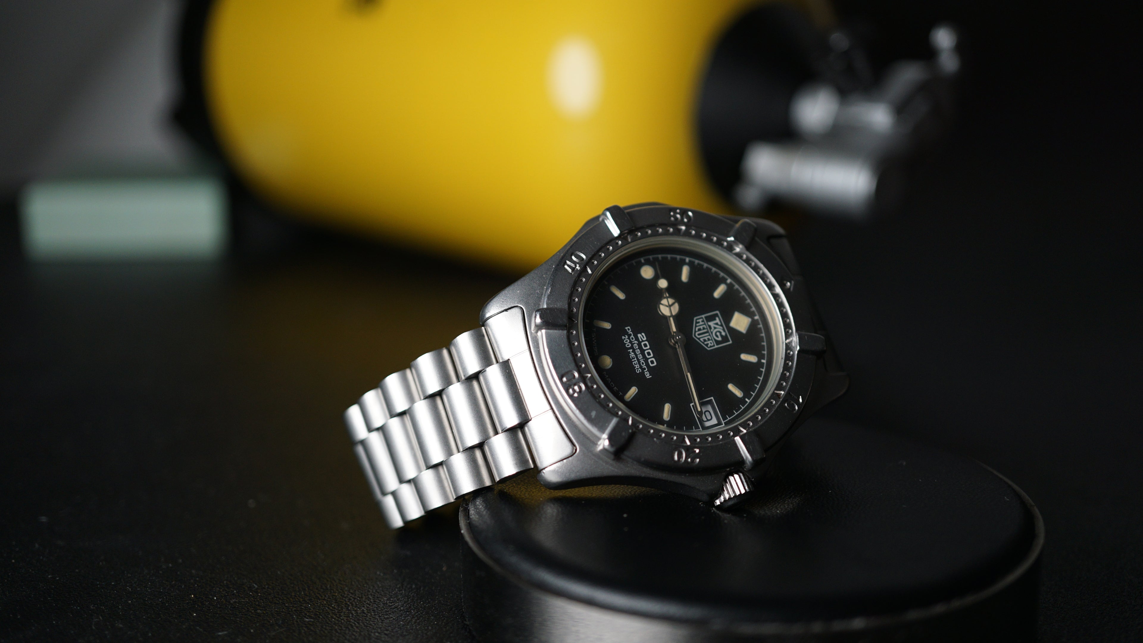 Vintage TAG Heuer 2000 Professional – Black Dial Diver – 200m Diver