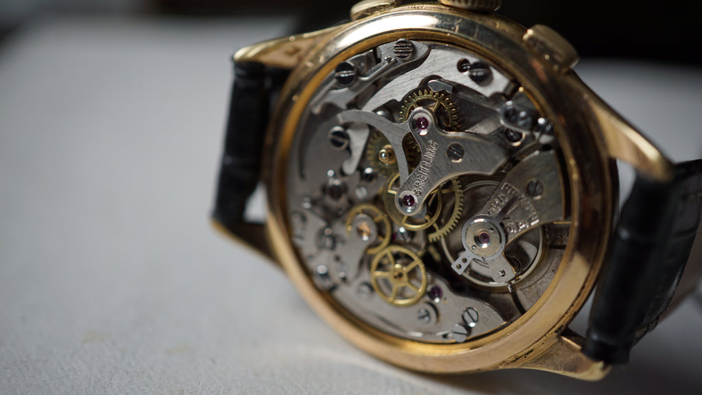 Breitling Snow Ghost – Aviation Heritage with Timeless Elegance