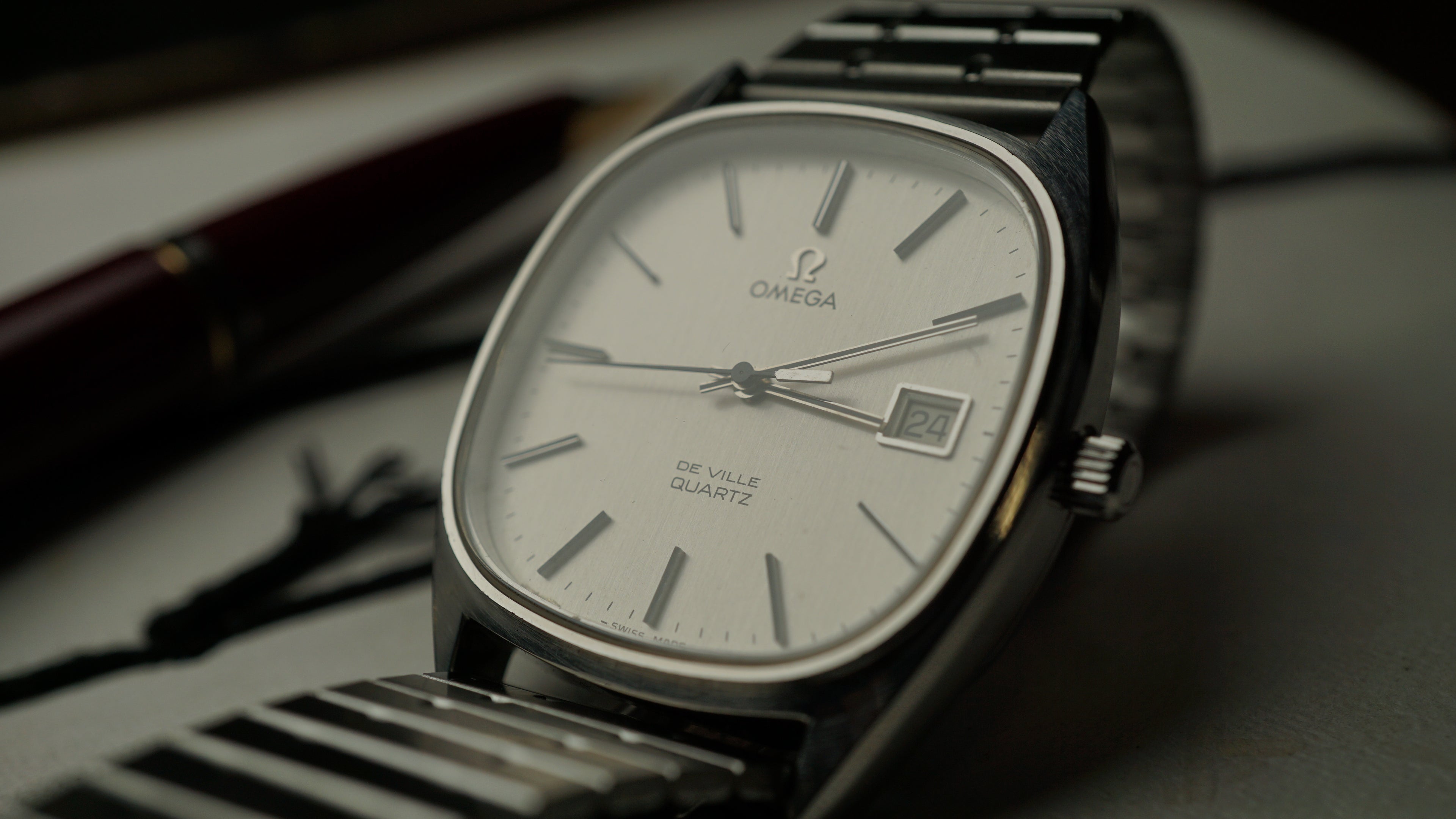 Omega De Ville Quartz Square – Classic Gentleman Timepiece