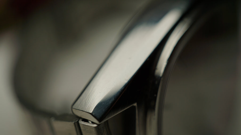 Omega De Ville Quartz Square – Classic Gentleman Timepiece