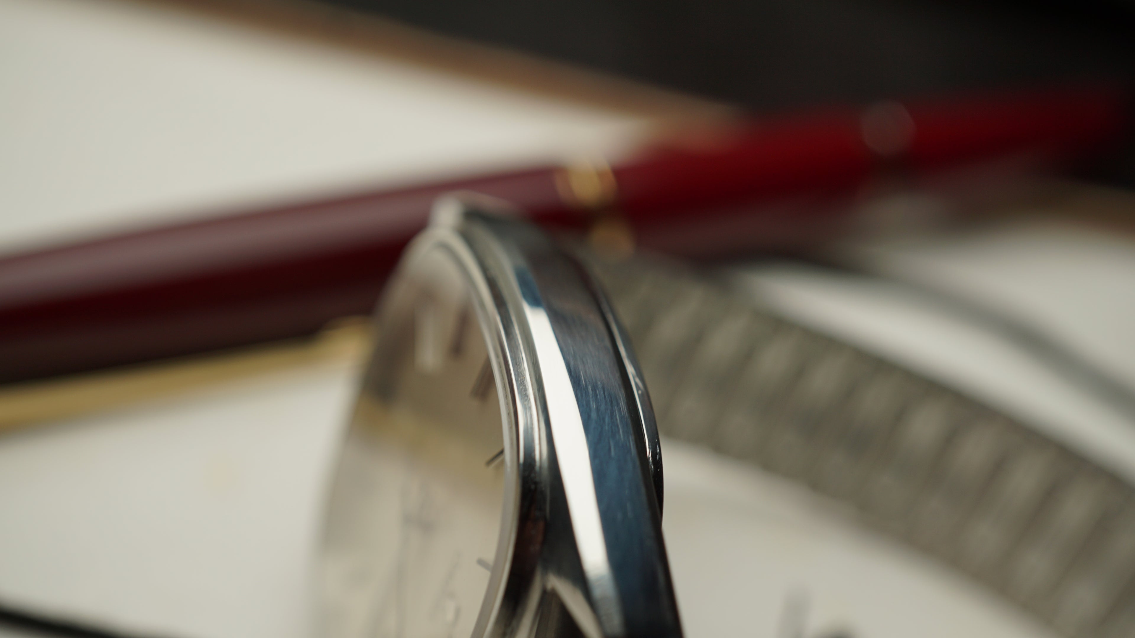 Omega De Ville Quartz Square – Classic Gentleman Timepiece