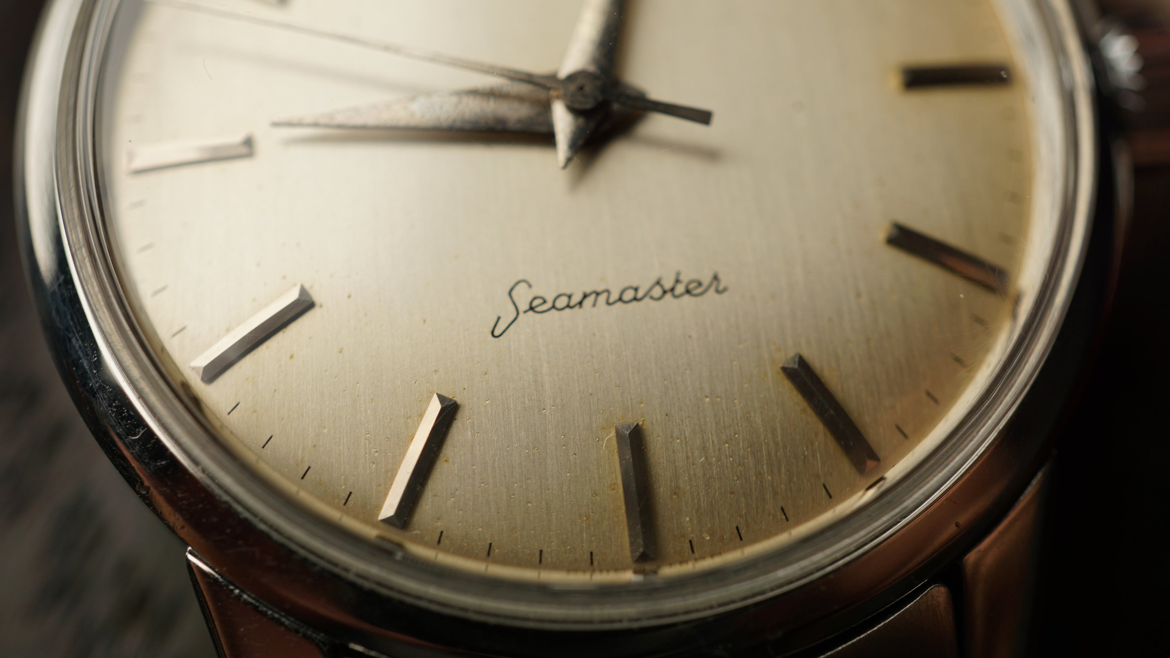 omega seamaster gents the classic 285