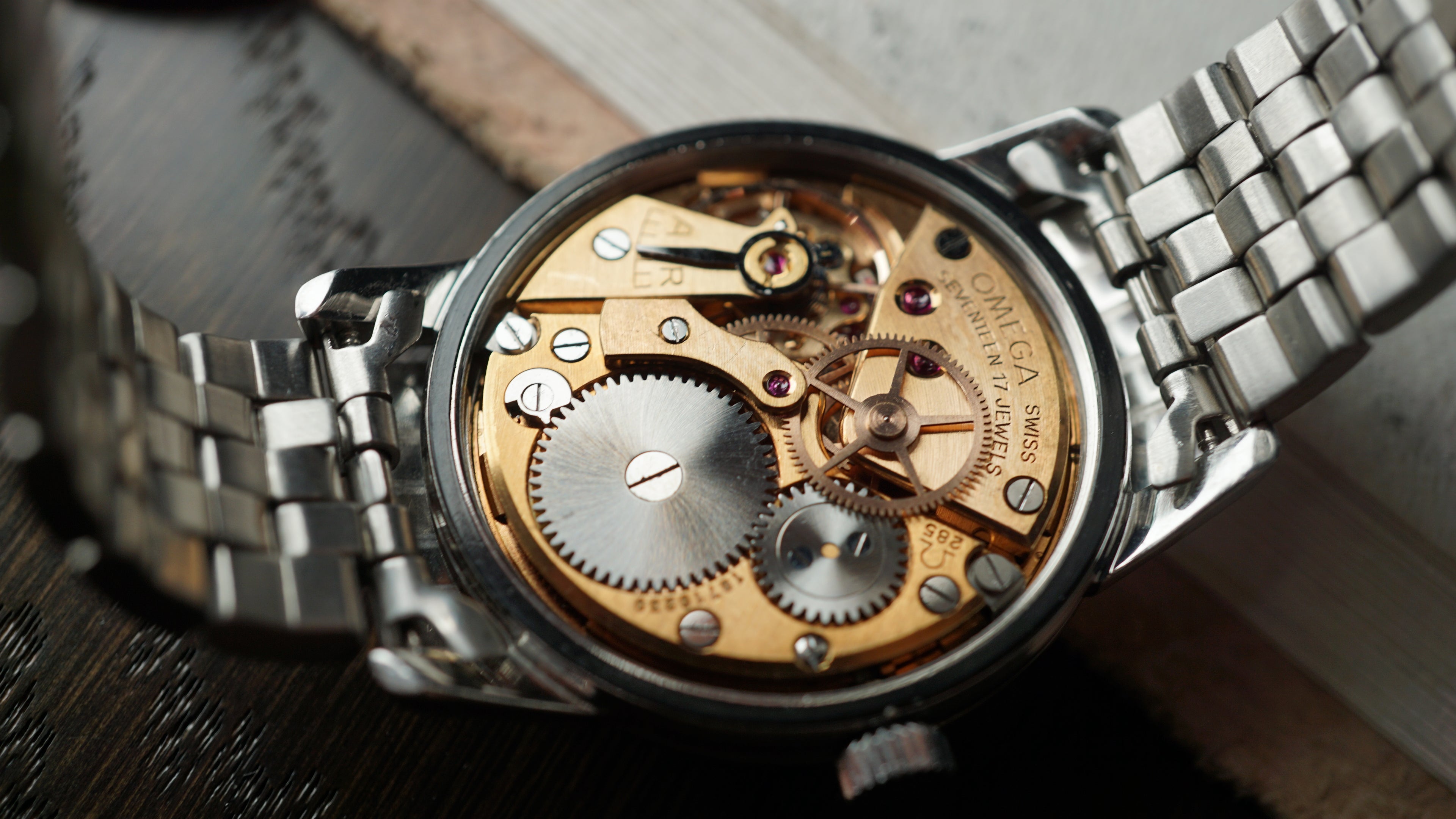 omega seamaster gents the classic 285