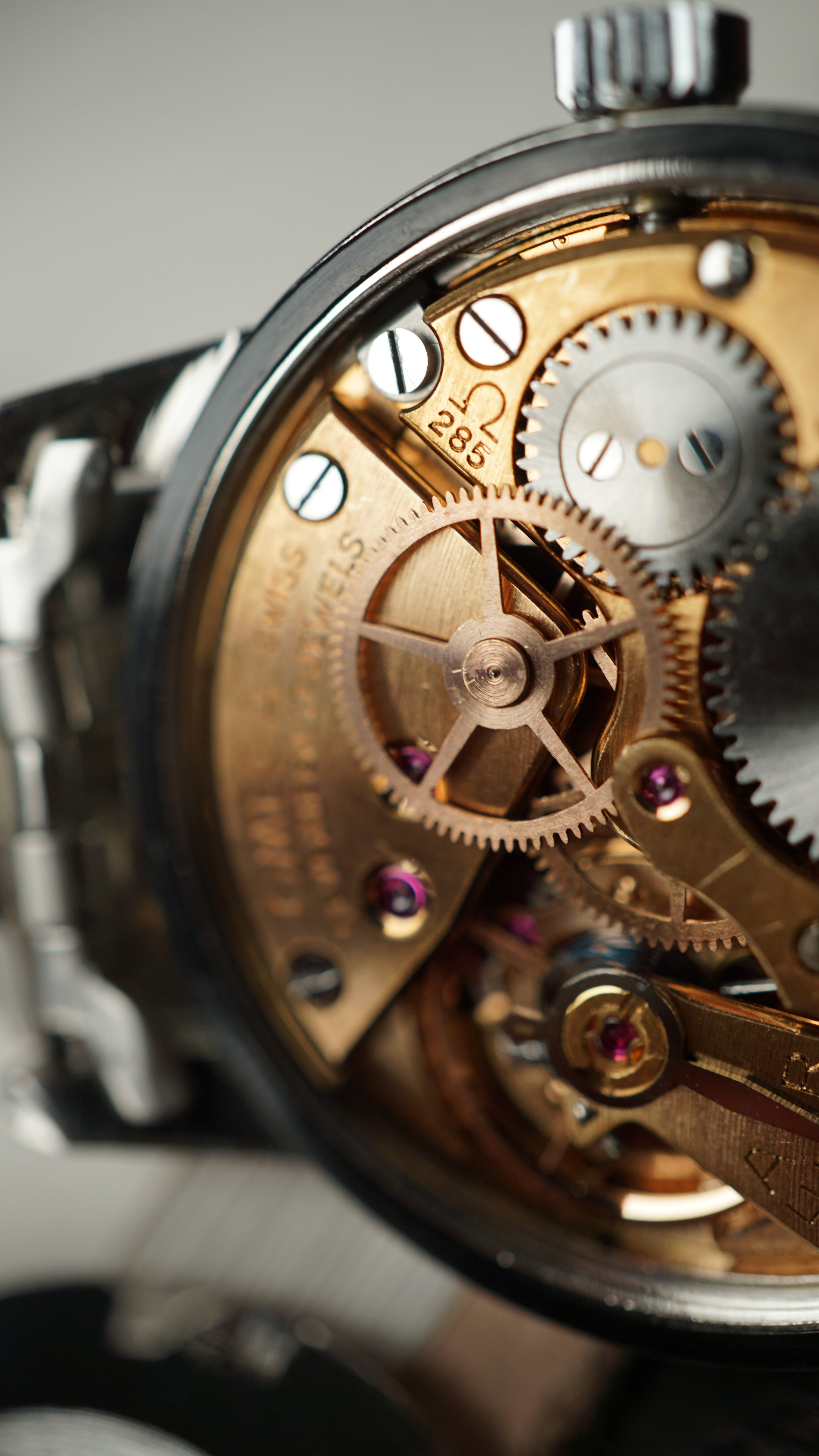 omega seamaster gents the classic 285