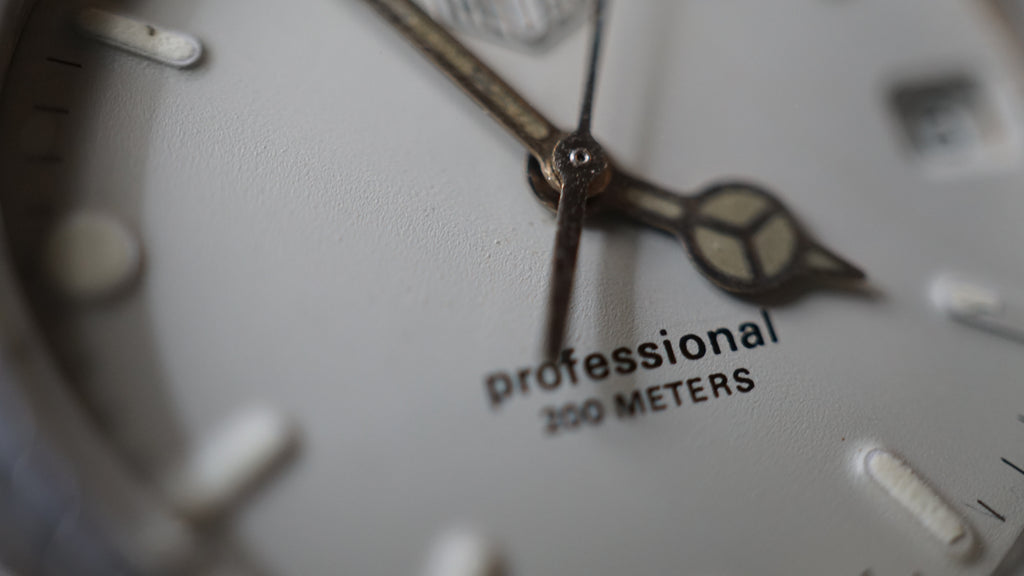 TAG Heuer Professional 4000 Series – White Dial – 41 mm – New Old Stock