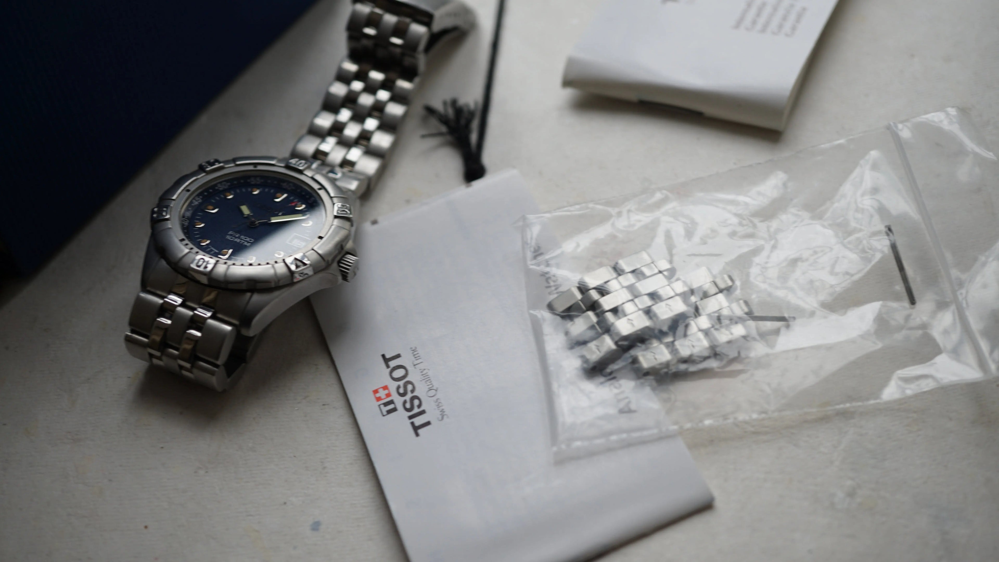 Tissot pr 100 the historic diver of 90s - Fama Elegance Fama Elegance 130.50 relógio