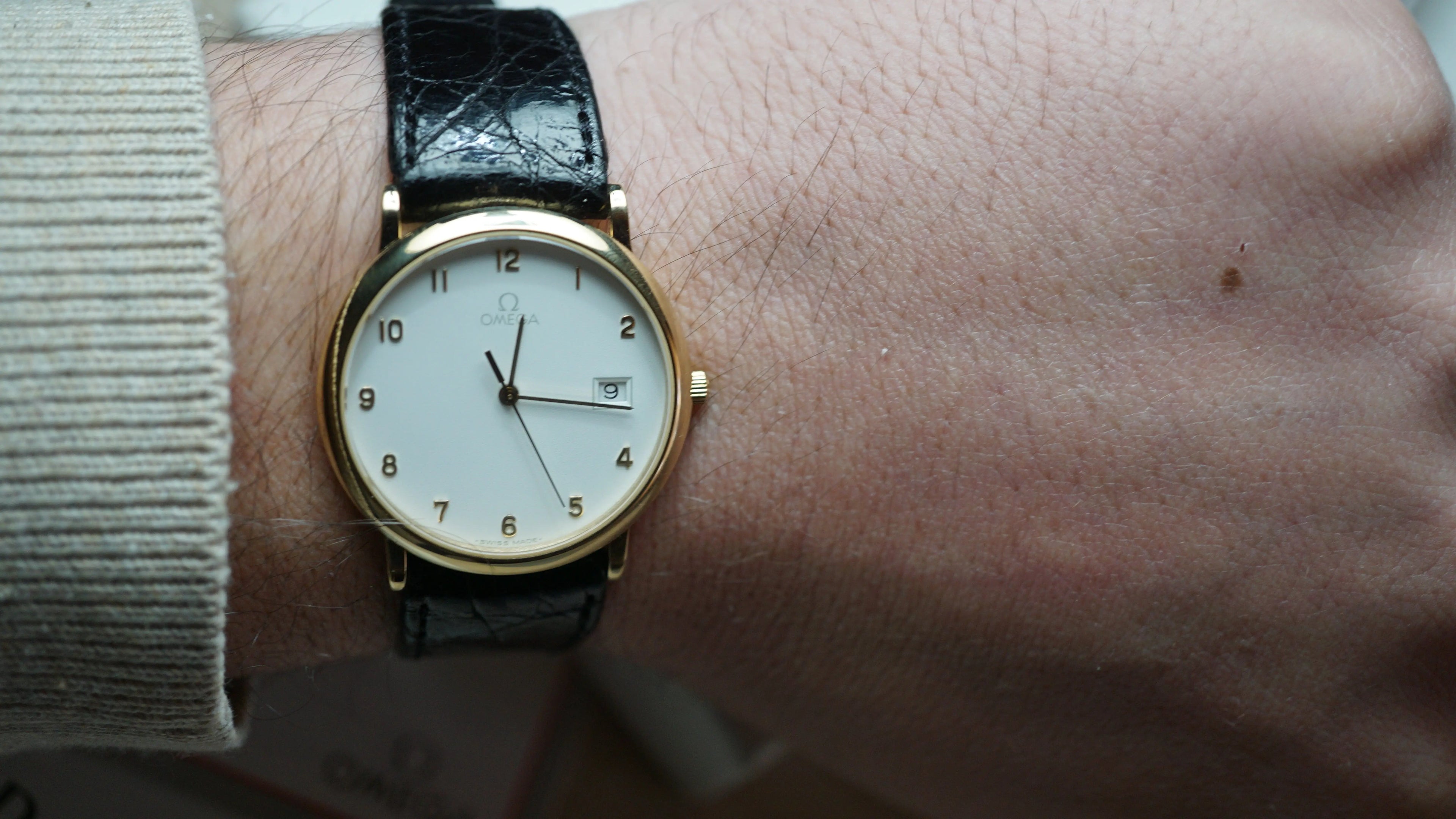 Omega de Vile the iconic gold hands from the 90s full set - Fama Elegance