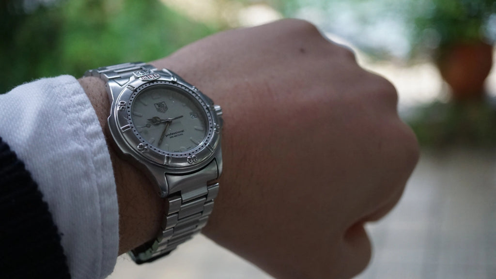 TAG Heuer Professional 4000 Series – White Dial – 41 mm Fama Elegance