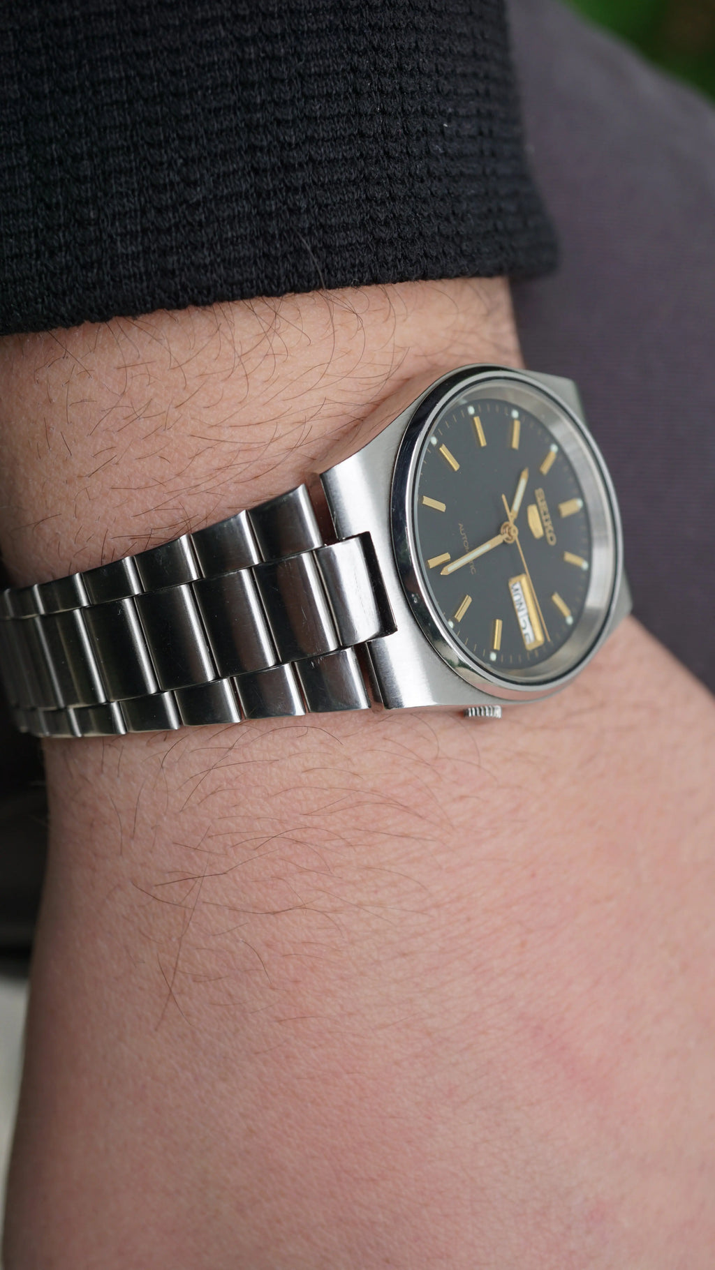 Seiko 5 Automatic black phantom  – Rare Textured Dial – 1980s Vintage Classic Fama Elegance