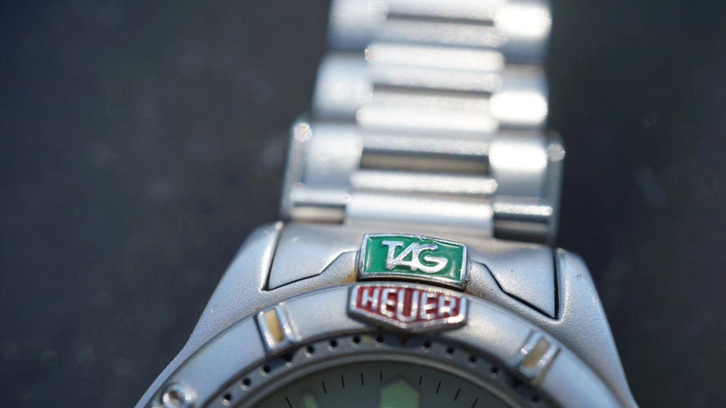 TAG Heuer Professional 4000 Series – White Dial – 41 mm – Fama Elegance