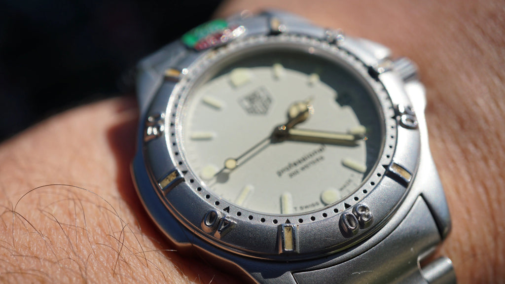 TAG Heuer Professional 4000 Series – White Dial – 37 mm Fama Elegance