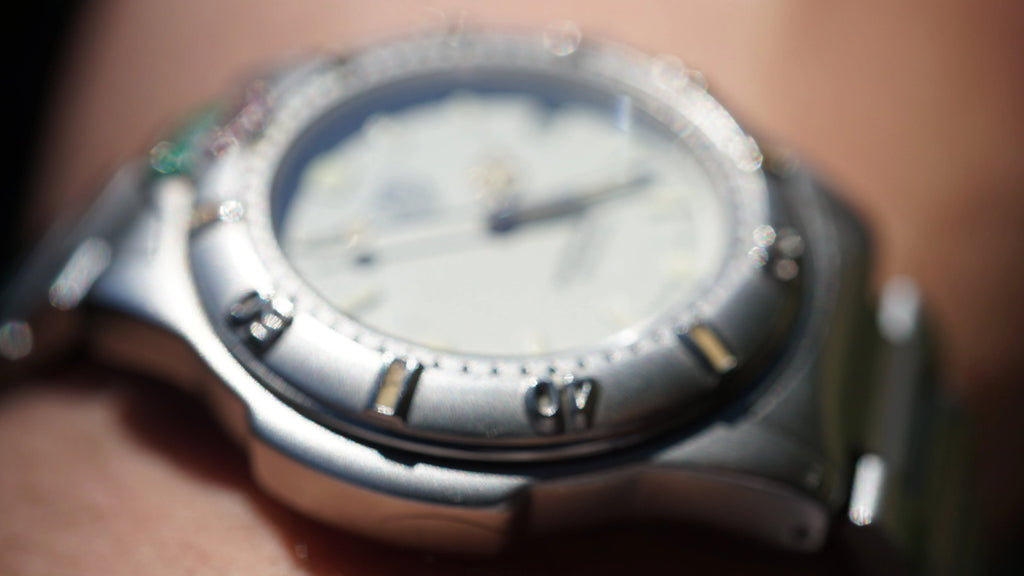 TAG Heuer Professional 4000 Series – White Dial – 37 mm Fama Elegance