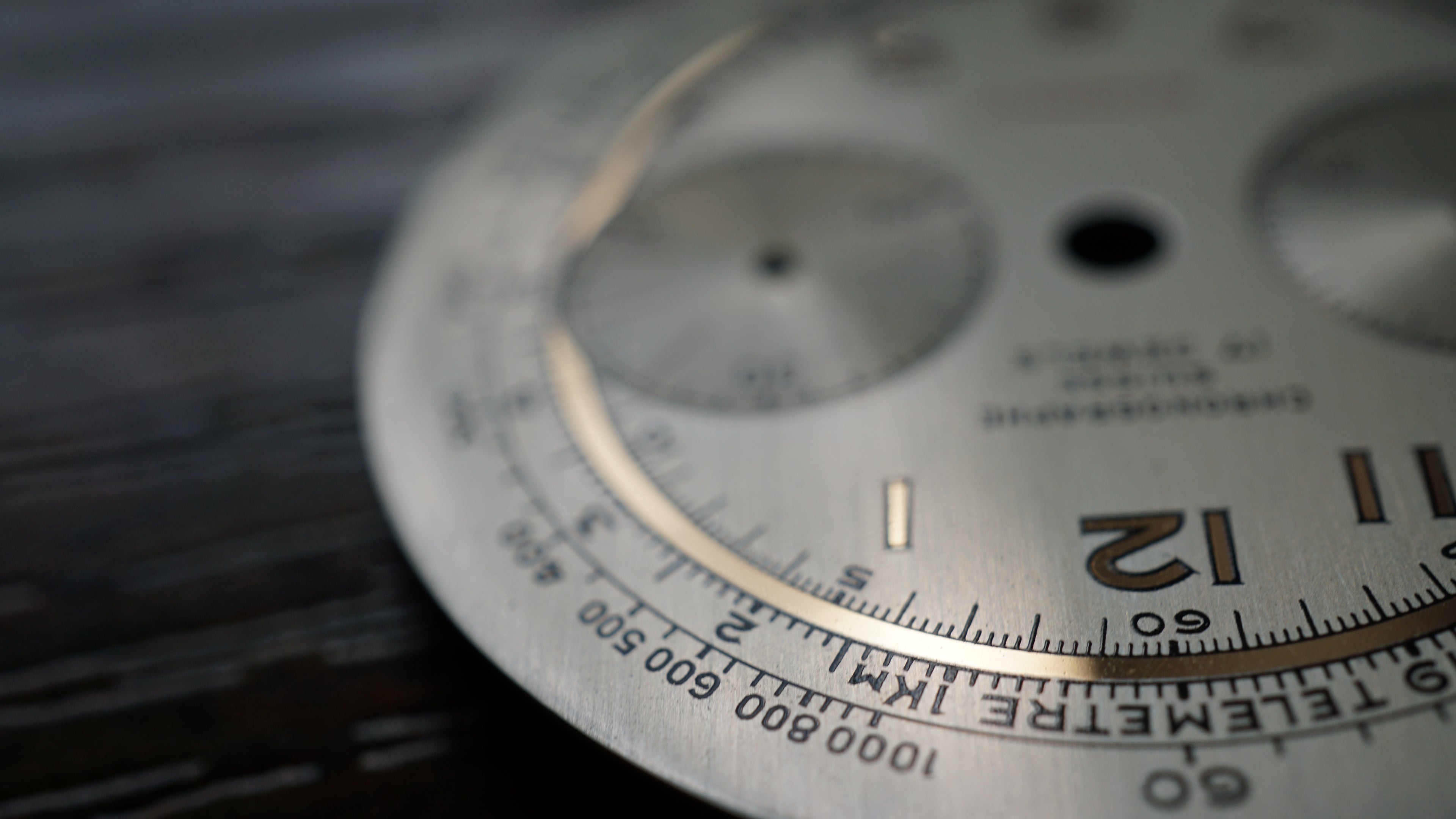 Chronograph swiss  Dial Gold telemeter scale gold  ring Fama Elegance