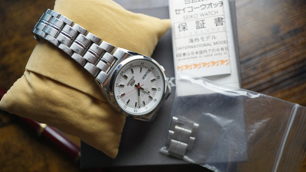 Seiko 5 SNK559J1 – Relógio Automático Masculino Fama Elegance