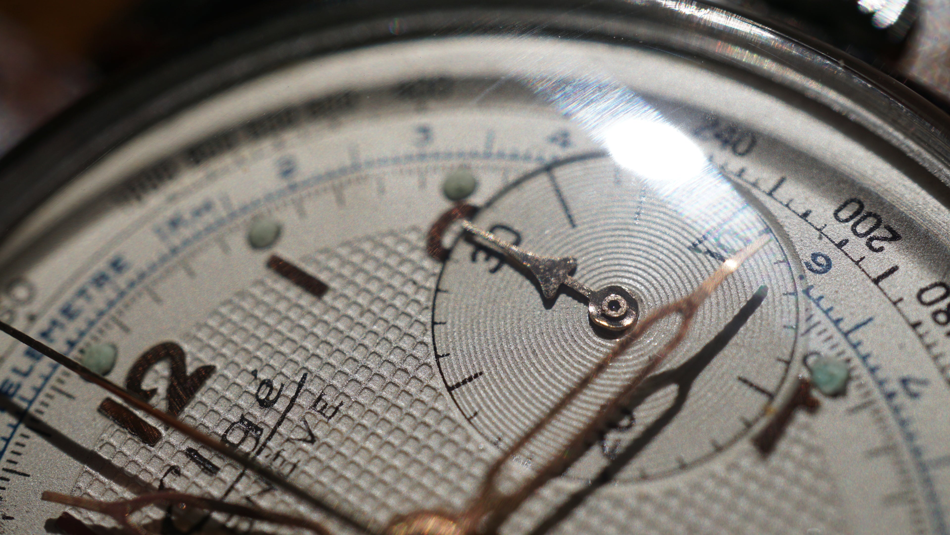 Monsegur Chronograph gent's 1960s – Rare White Waffle Dial – Swiss Vintage Fama Elegance