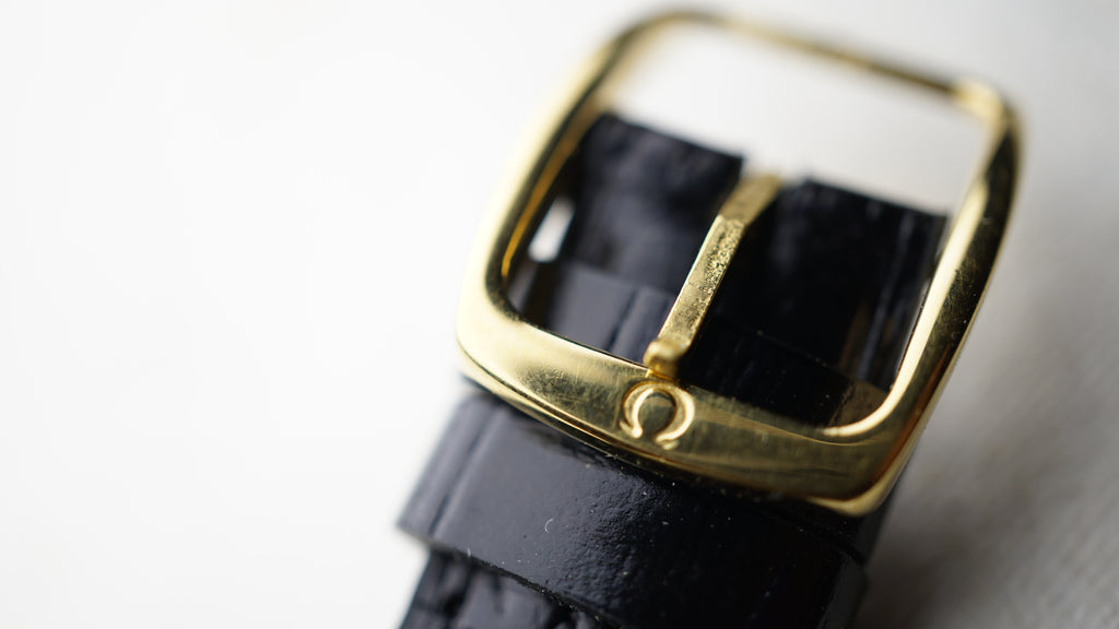 Omega De Ville Quartz Date – Full Set with Rare Original  roman numeral dial Fama Elegance