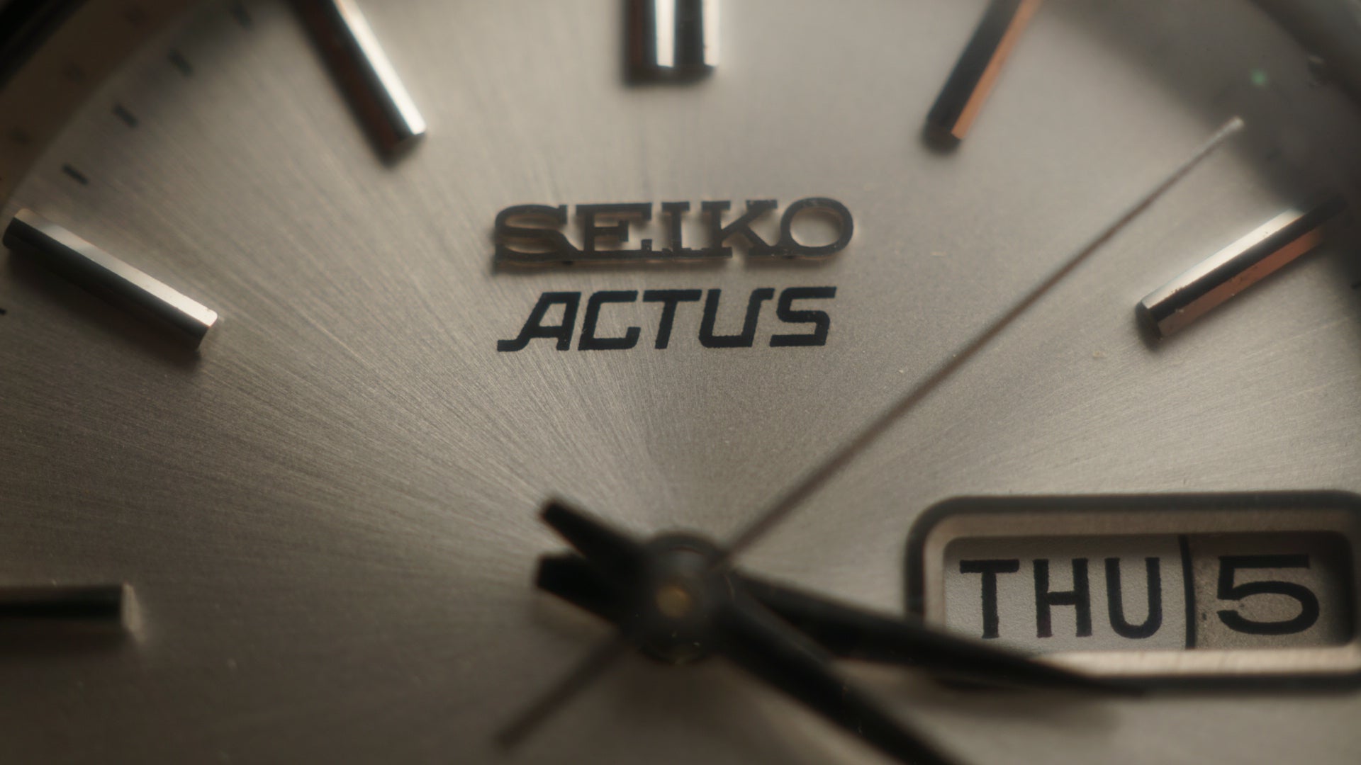 Seiko 5 Actus Automatic 1970s Vintage Watch – Sunburst Dial Japan Made Fama Elegance