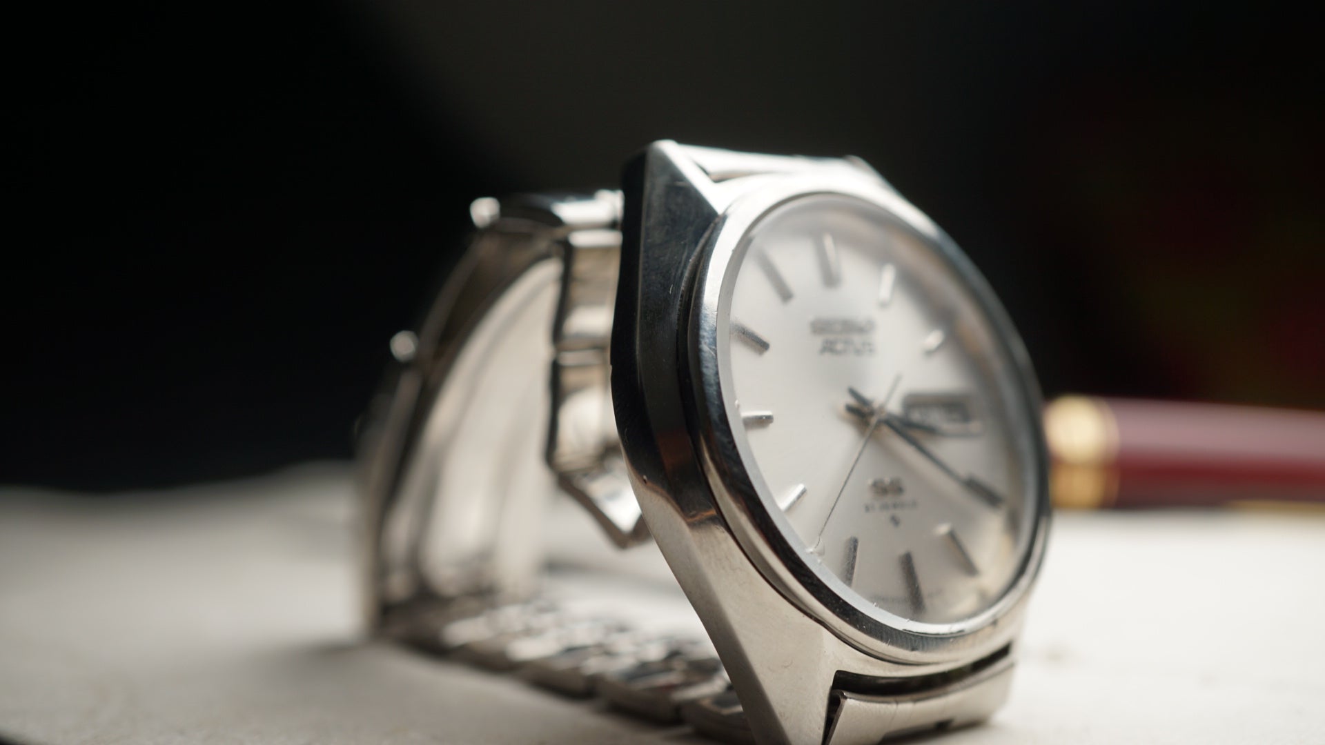 Seiko 5 Actus Automatic 1970s Vintage Watch – Sunburst Dial Japan Made Fama Elegance