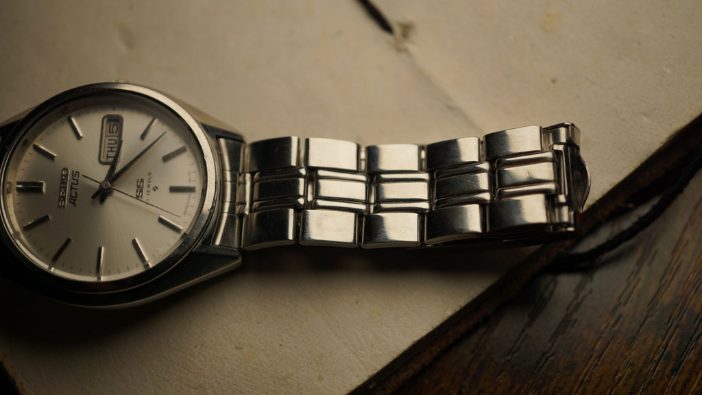 Seiko 5 Actus Automatic 1970s Vintage Watch – Sunburst Dial Japan Made Fama Elegance