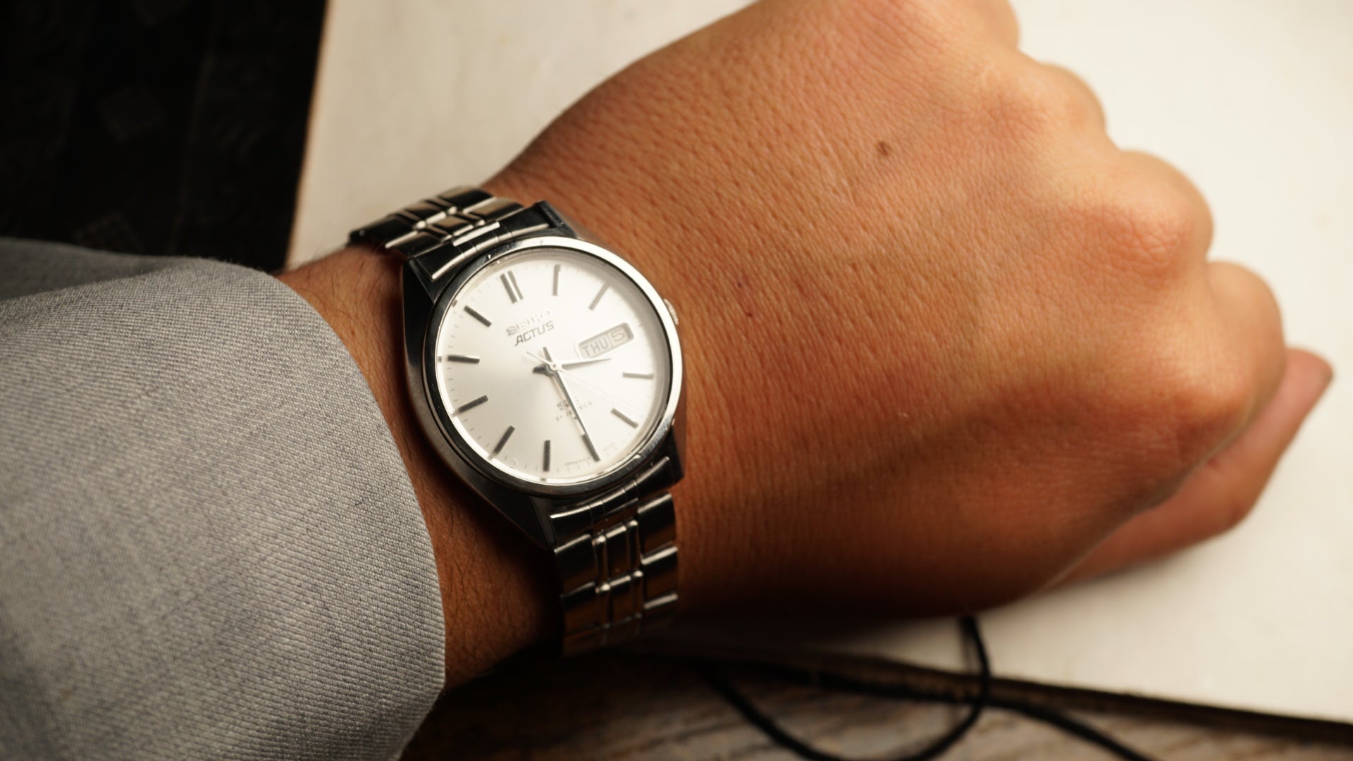 Seiko 5 Actus Automatic 1970s Vintage Watch – Sunburst Dial Japan Made Fama Elegance