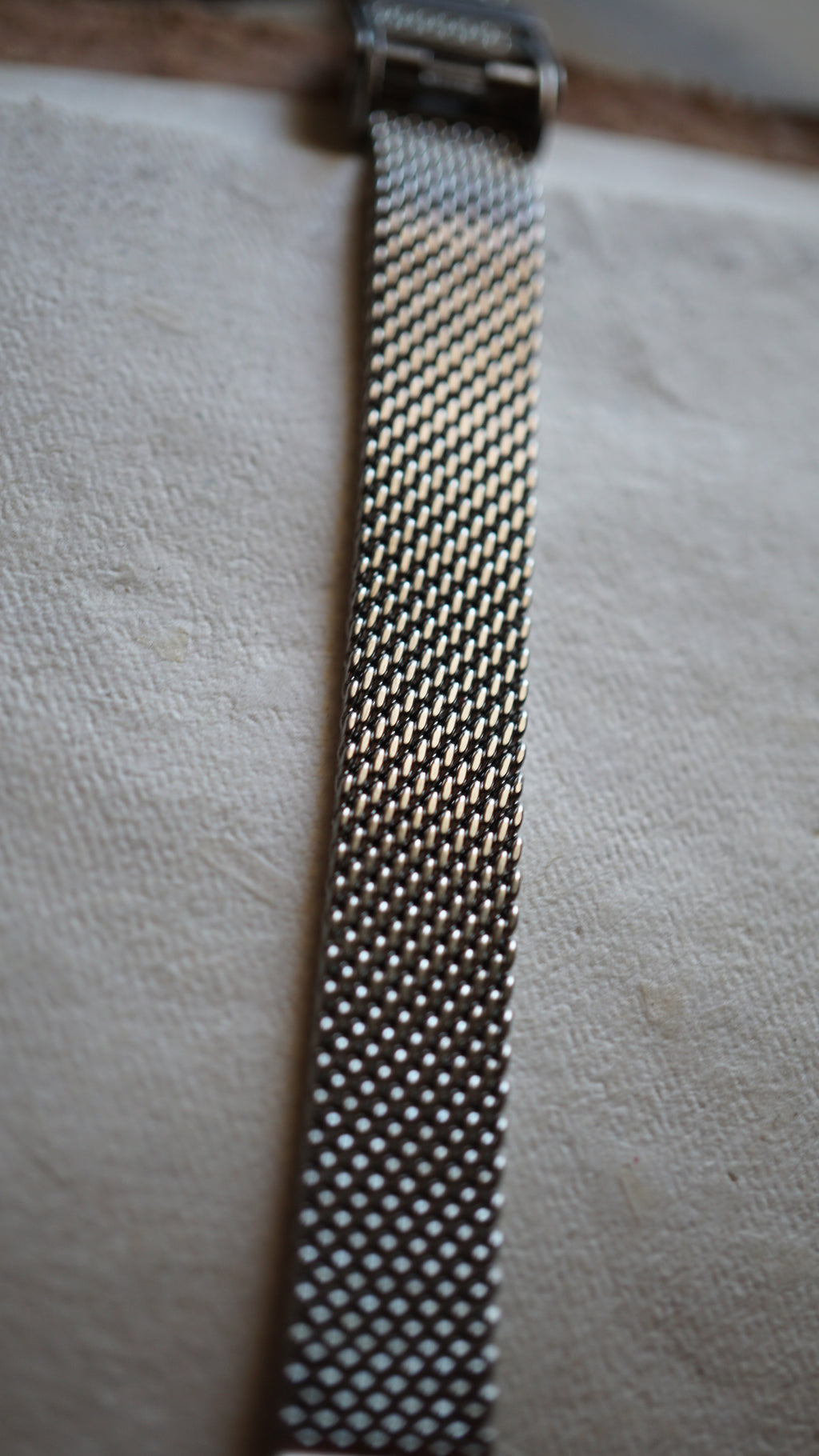 Universal Genève Ladies Vintage Watch 1960s Swiss Fama Elegance