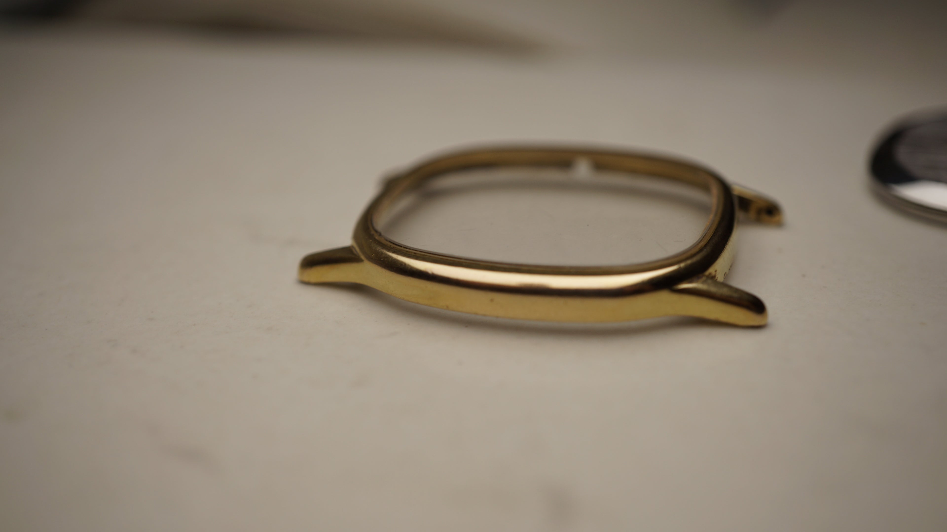 Original Omega De Ville Quartz Watch Case Ref. 1365 Fama Elegance