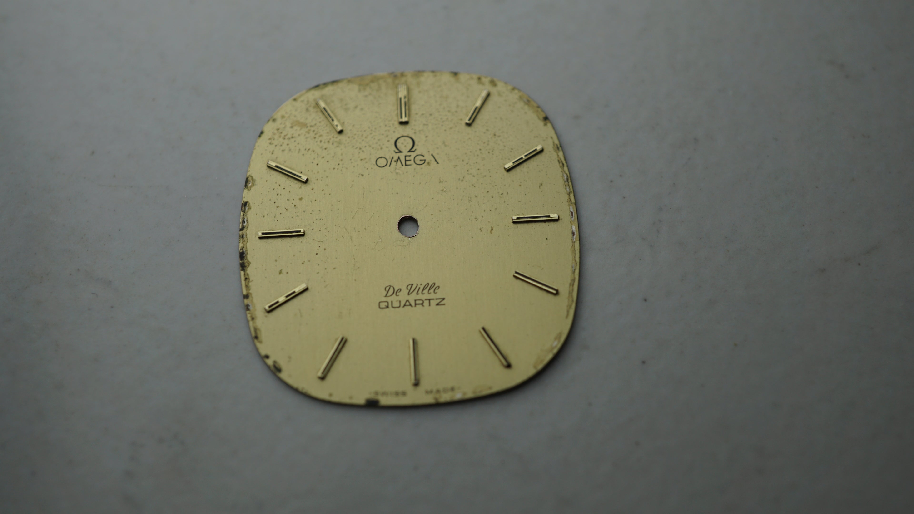 Original Omega De Ville Quartz dial Fama Elegance