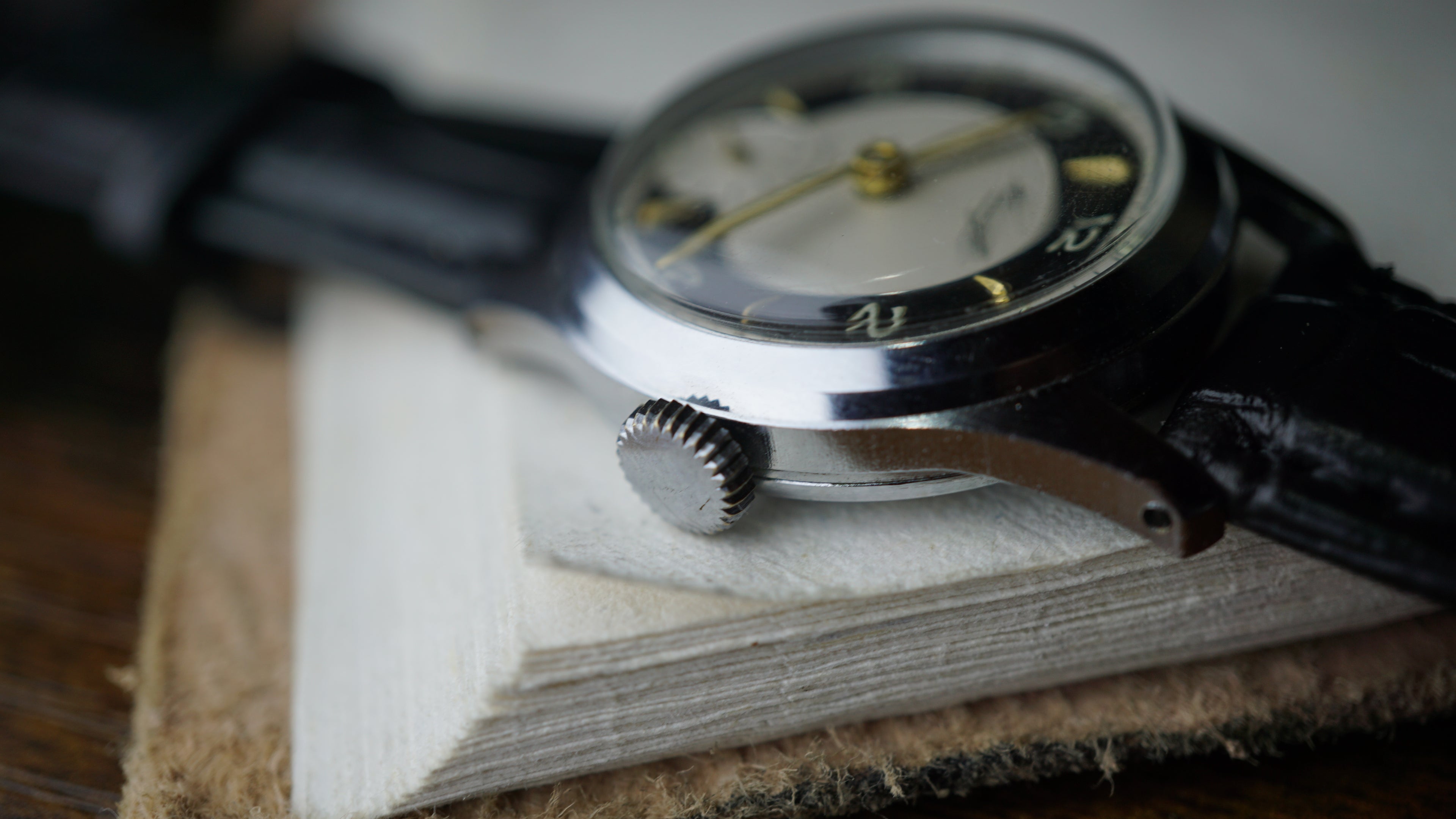 1940s Kienzle Antimagnetic German Military Style Watch Fama Elegance