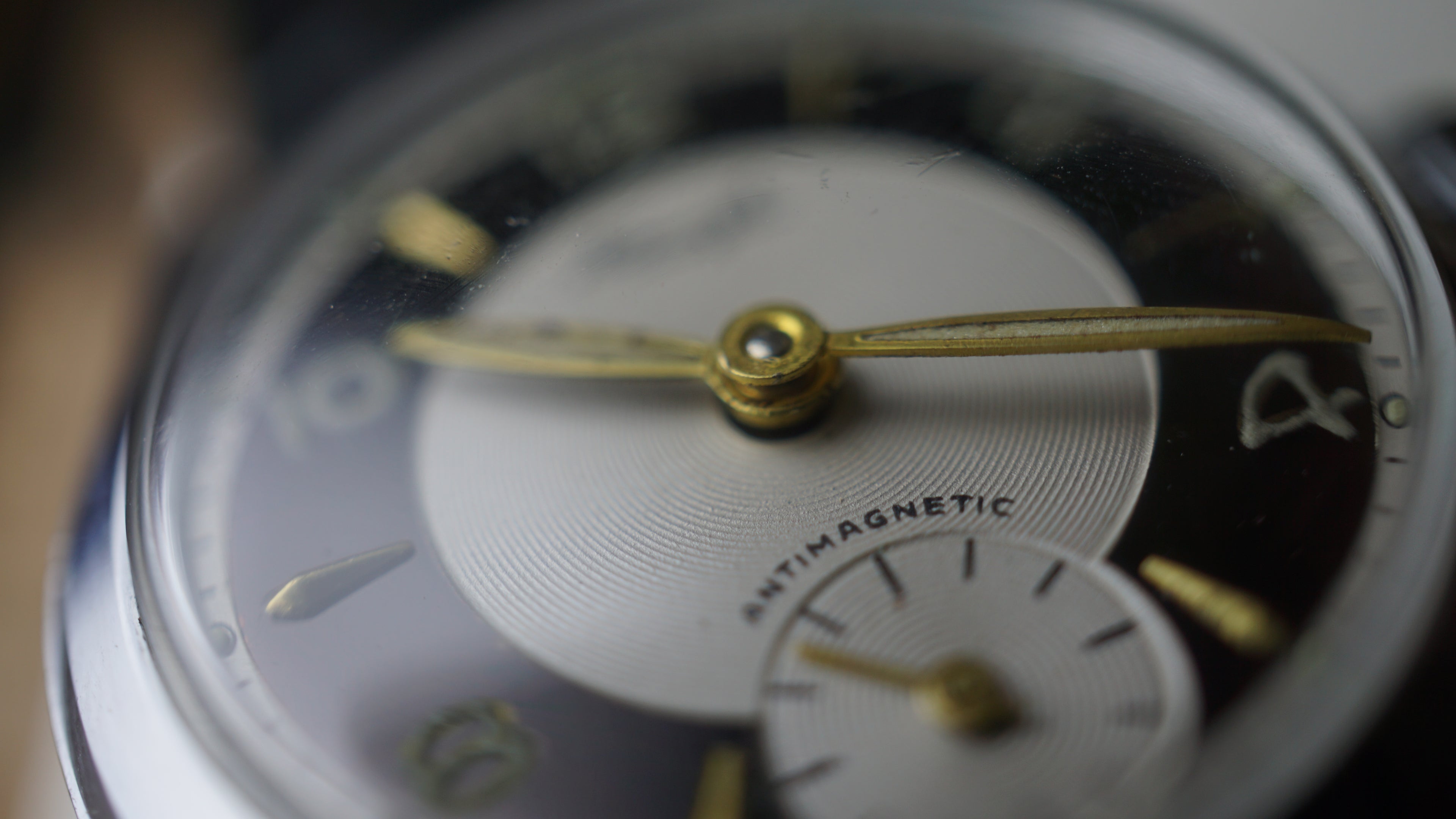 1940s Kienzle Antimagnetic German Military Style Watch Fama Elegance