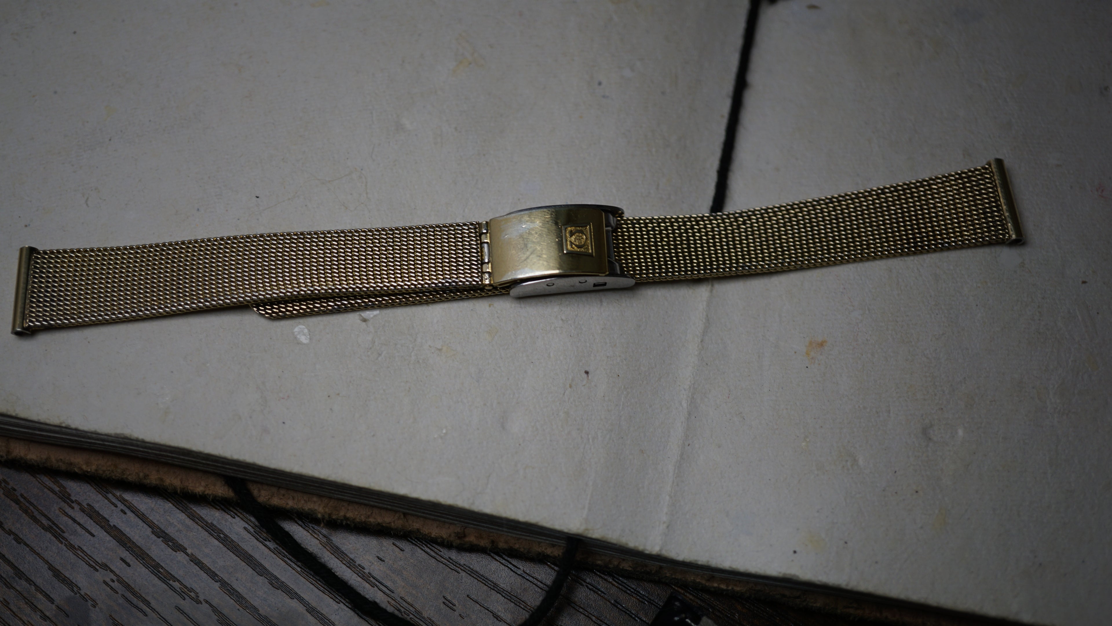 Omega Vintage 1970s Gold Milanese Mesh Bracelet – 15mm Fama Elegance