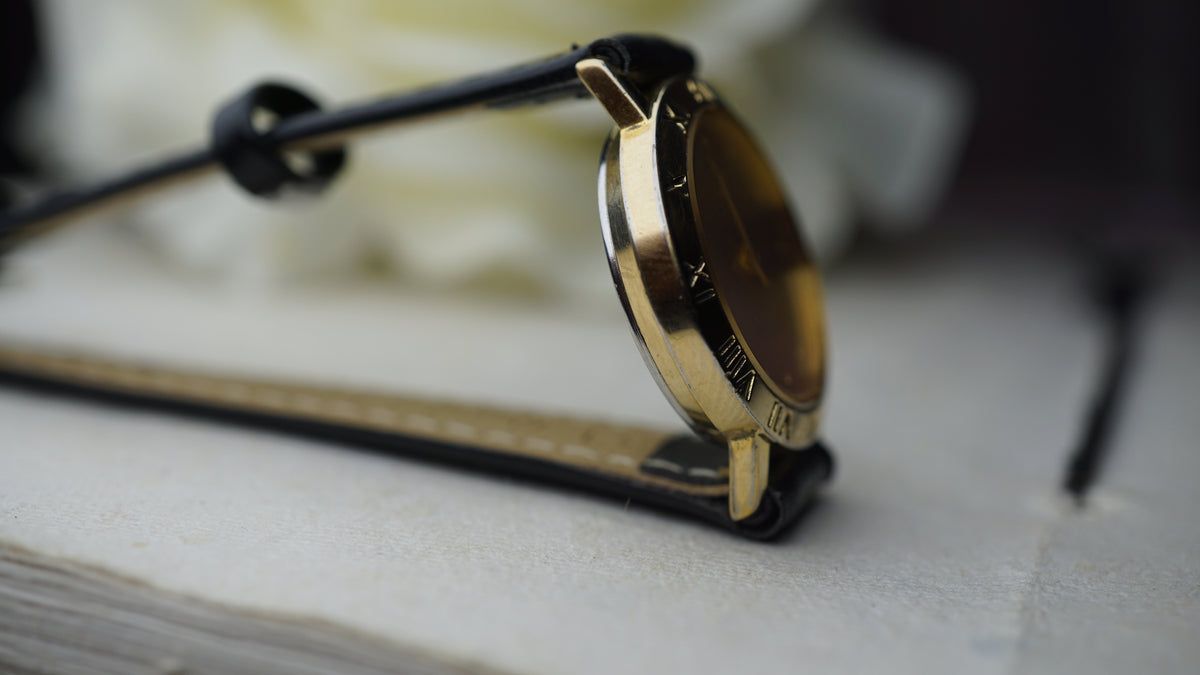 Enicar Ladies Vintage Watch Swiss Made 90s Gold eraEnicar Ladies Vintage Watch | Swiss Made Fama Elegance