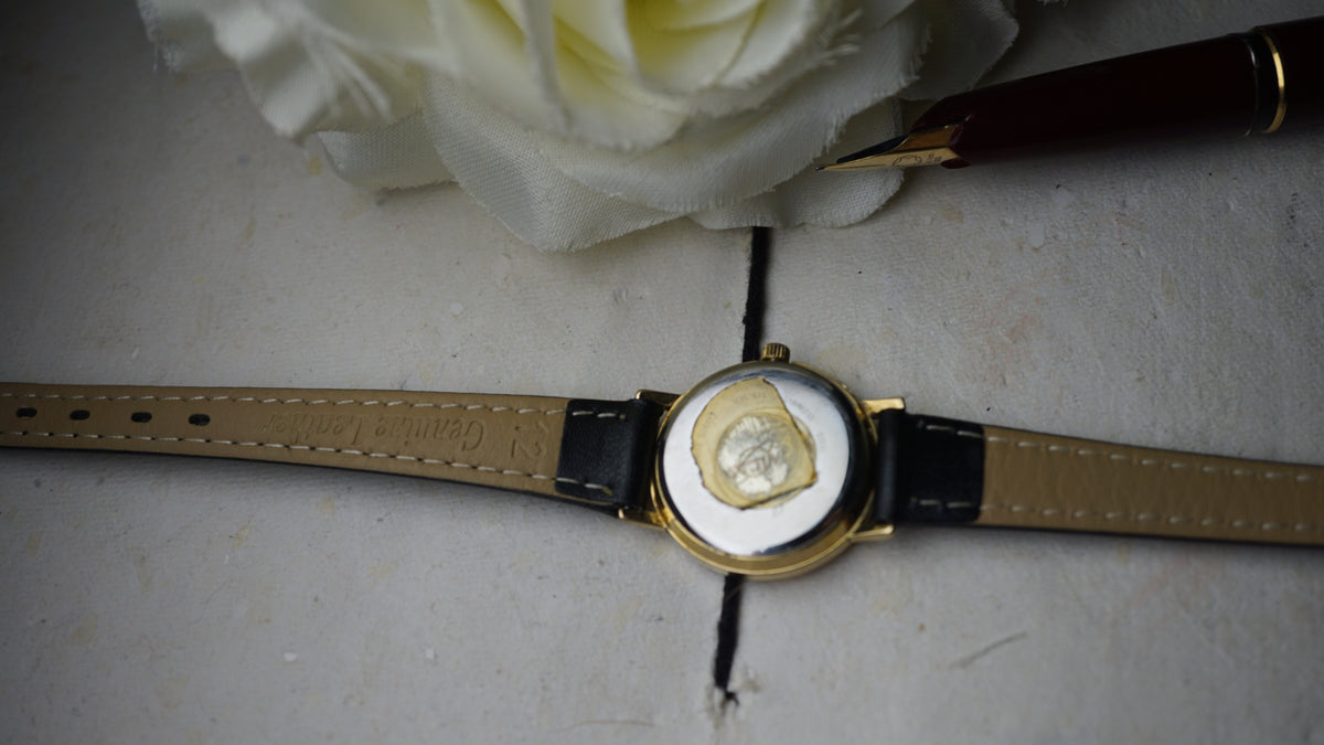 Enicar Ladies Vintage Watch Swiss Made 90s Gold eraEnicar Ladies Vintage Watch | Swiss Made Fama Elegance