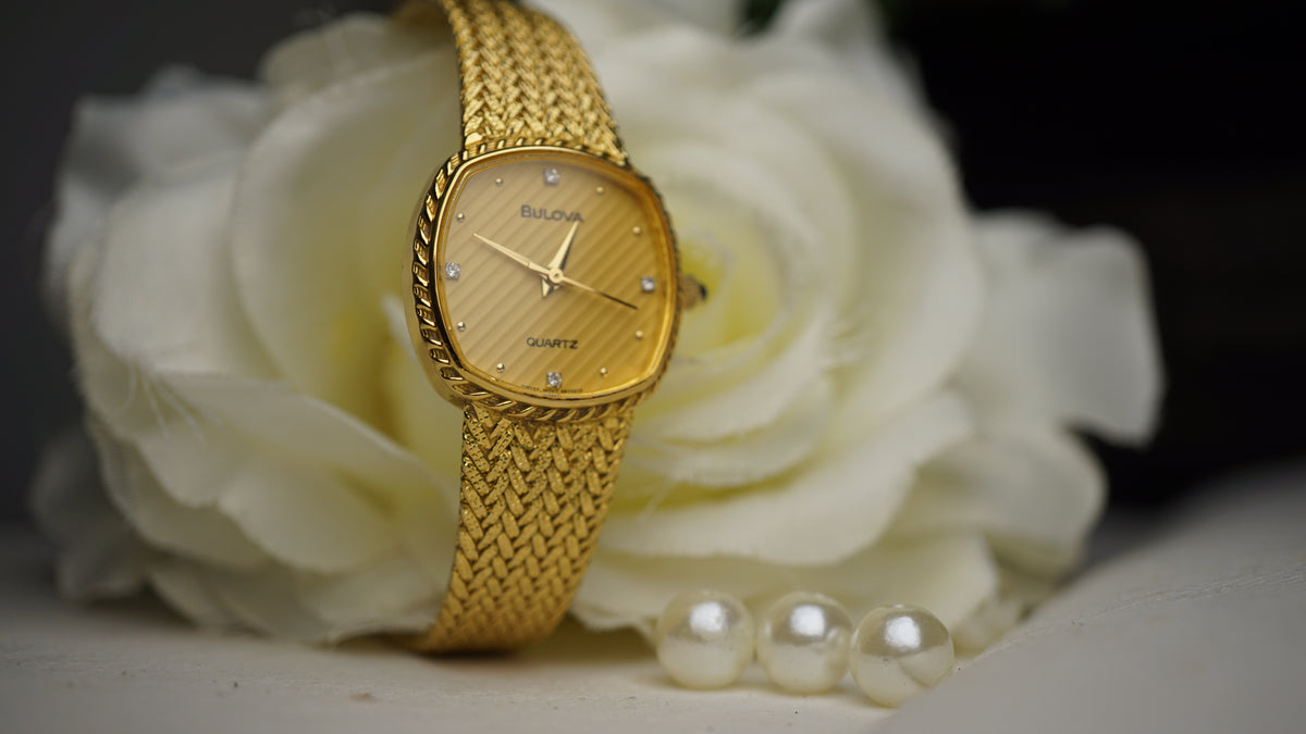 BULOVA VINTAGE QUARTZ — GOLDEN ELEGANCE | Dance  1980s woman Fama Elegance