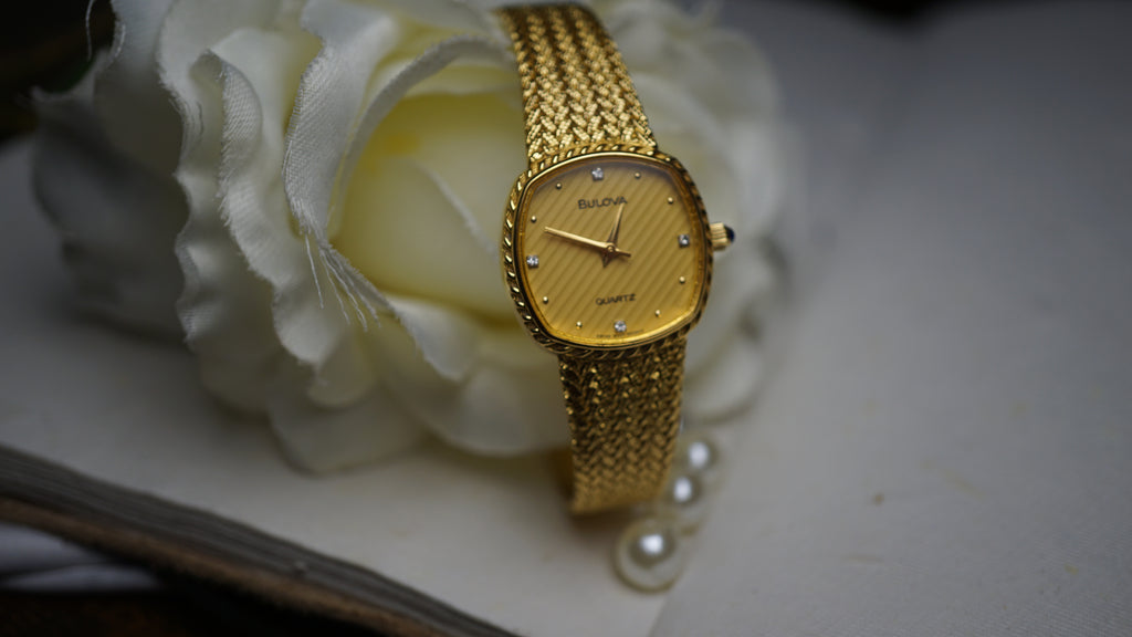 BULOVA VINTAGE QUARTZ — GOLDEN ELEGANCE | Dance  1980s woman Fama Elegance