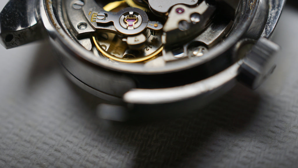 IWC International Watch Co. Ref. R 4406 — Automatic | 26 mm | Circa 1970 woman Fama Elegance