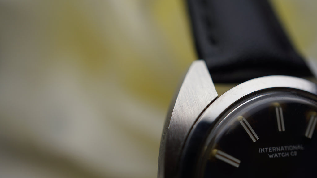 IWC International Watch Co. Ref. R 4406 — Automatic | 26 mm | Circa 1970 woman Fama Elegance