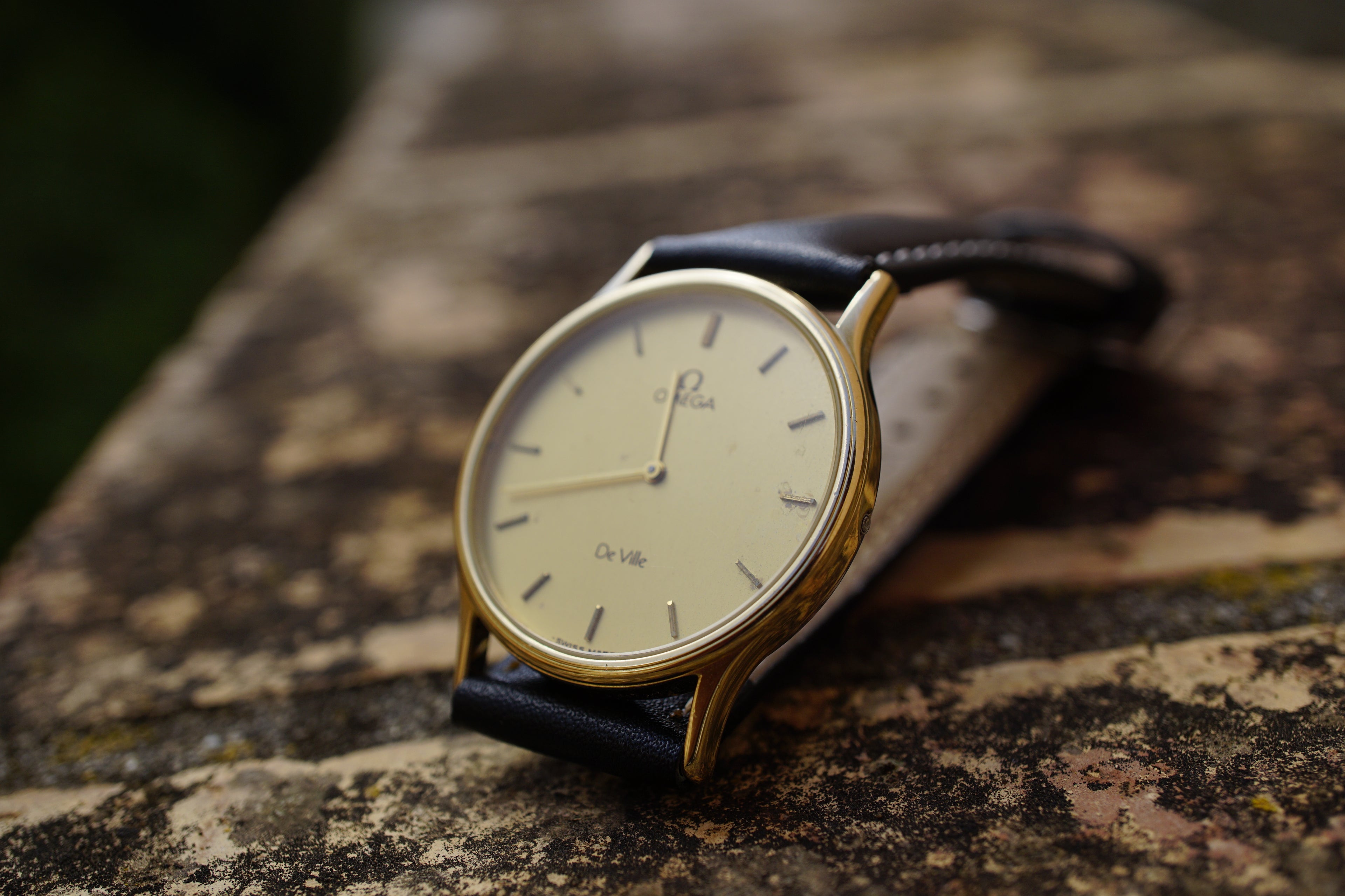 Omega De Ville Quartz 1365 – A Essência da Elegância dos Anos 80