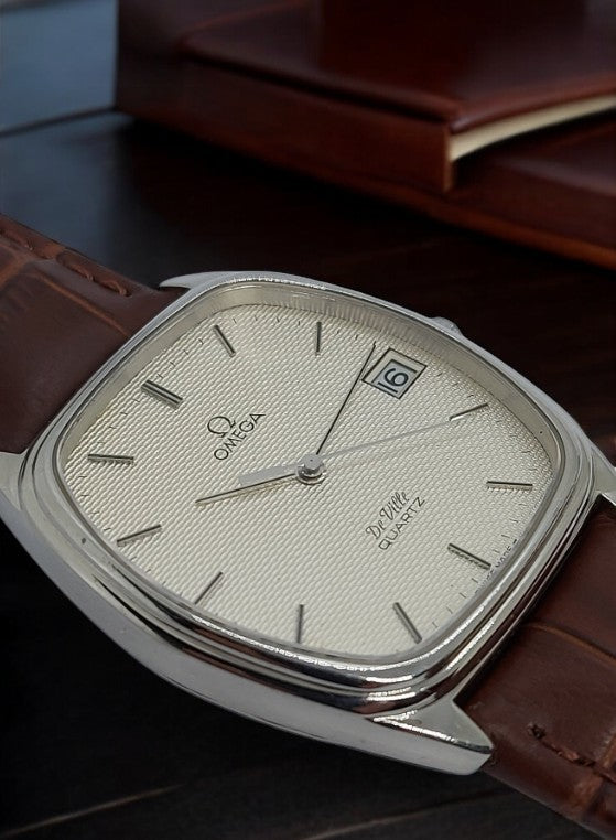 Omega Calibre 1332 Quartz - Vintage Watch with Timeless Sophistication