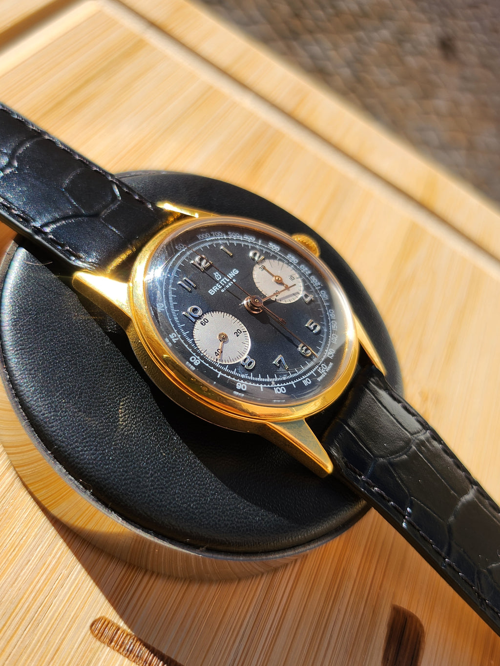 Breitling Genève Vintage panda  Cronógrafo – A Elegância do Tempo